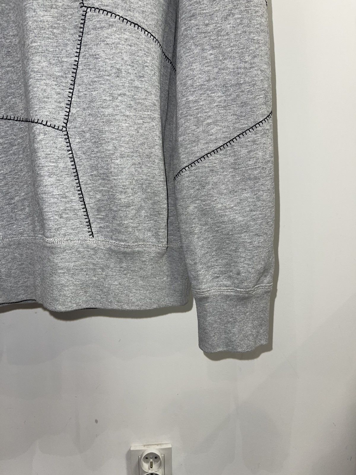 Alexander McQueen Alexander McQueen Football Ball Stitched Gray Crewneck Size US M / EU 48-50 / 2 - 3 Thumbnail