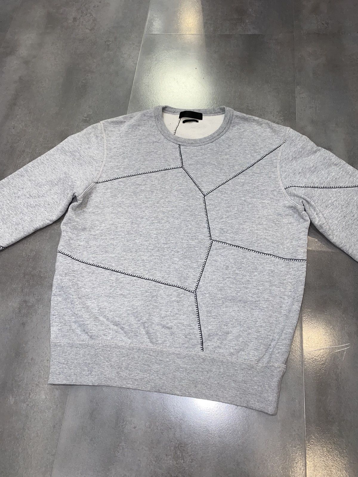 Alexander McQueen Alexander McQueen Football Ball Stitched Gray Crewneck Size US M / EU 48-50 / 2 - 9 Thumbnail