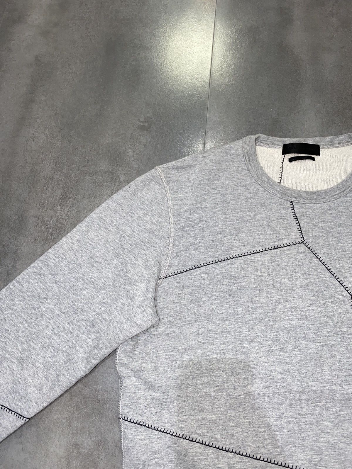 Alexander McQueen Alexander McQueen Football Ball Stitched Gray Crewneck Size US M / EU 48-50 / 2 - 10 Thumbnail
