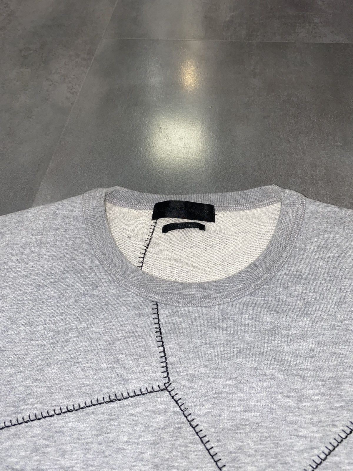Alexander McQueen Alexander McQueen Football Ball Stitched Gray Crewneck Size US M / EU 48-50 / 2 - 13 Thumbnail