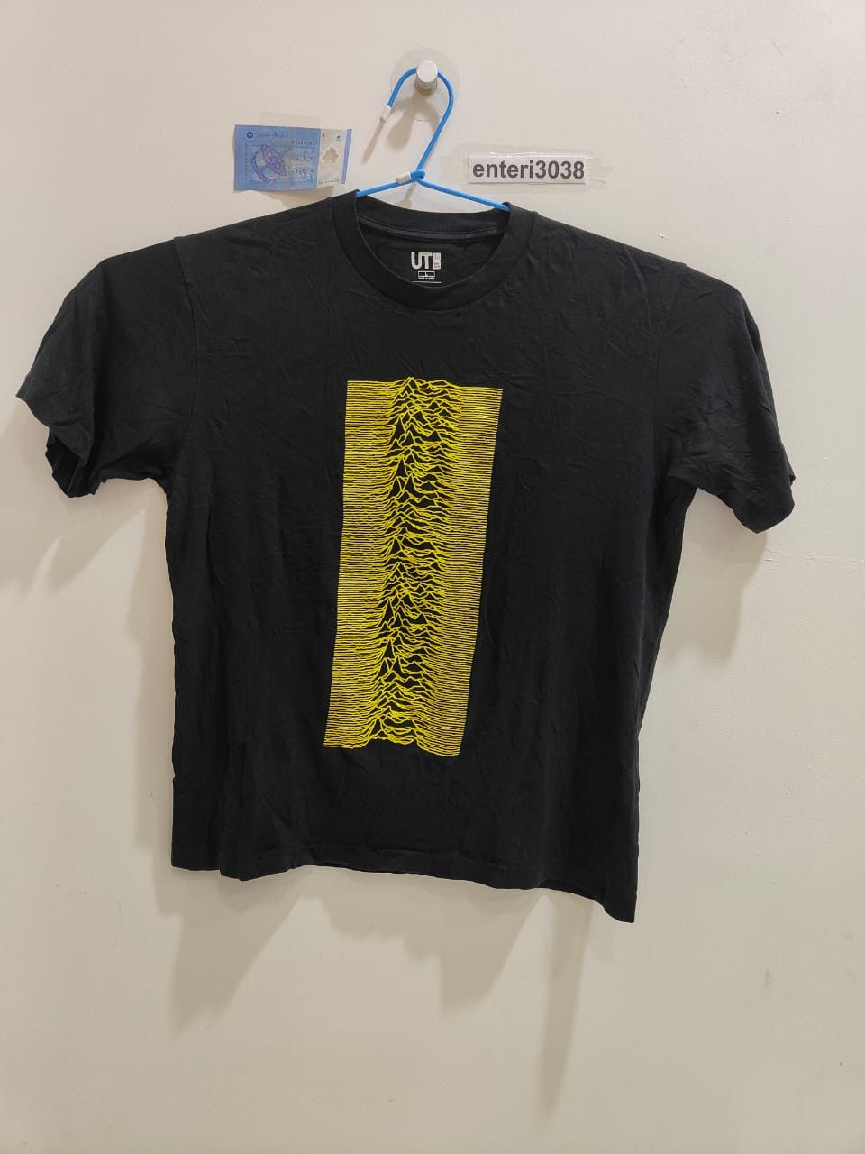 Vintage Uniqlo Uniqlo UT x Peter Saville Graphic Tshirt joy dept Size US L / EU 52-54 / 3 - 1 Thumbnail