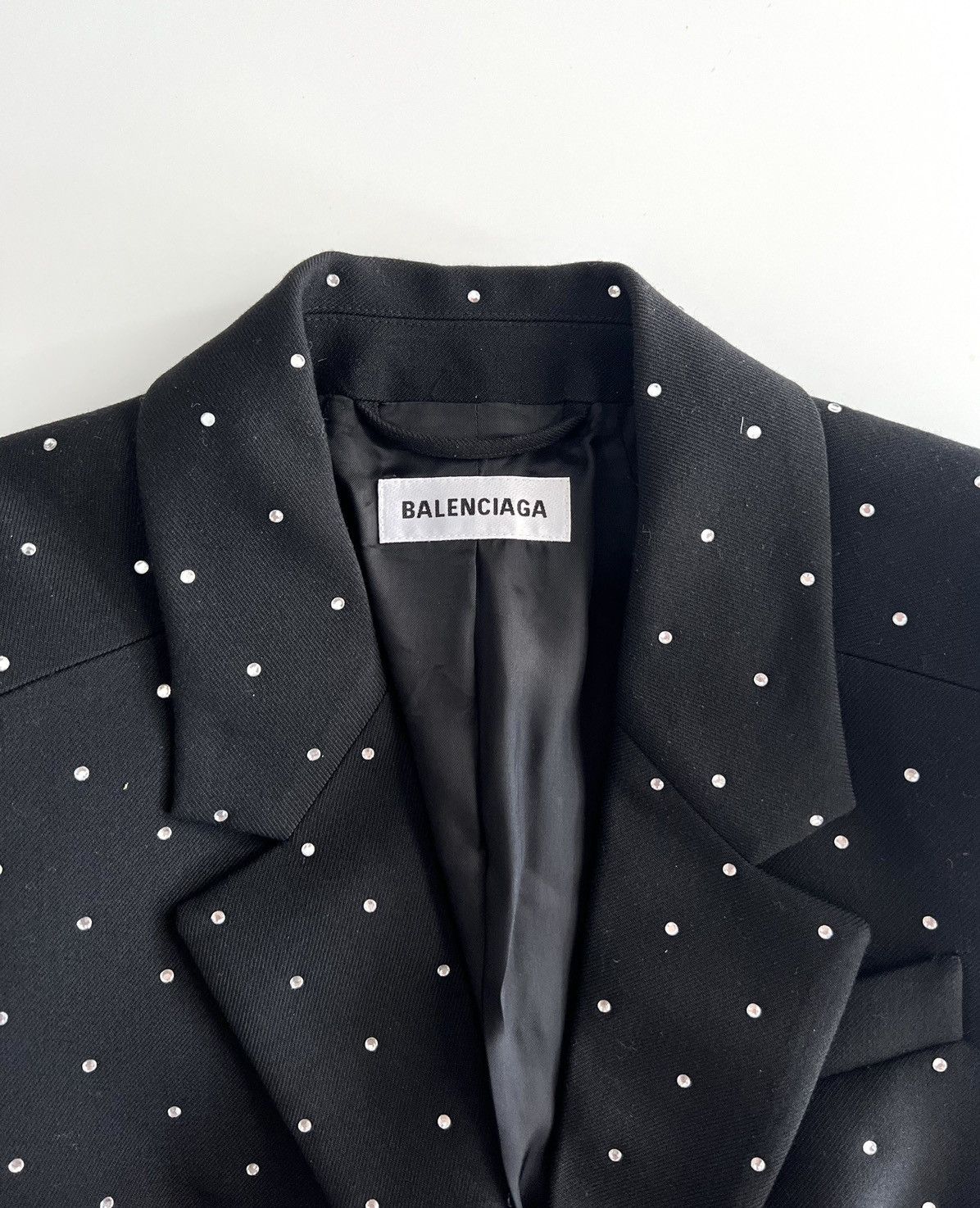 Balenciaga $3.7K Balenciaga Hourglass Wool Blazer with crystals Size XS / US 0-2 / IT 36-38 - 4 Thumbnail
