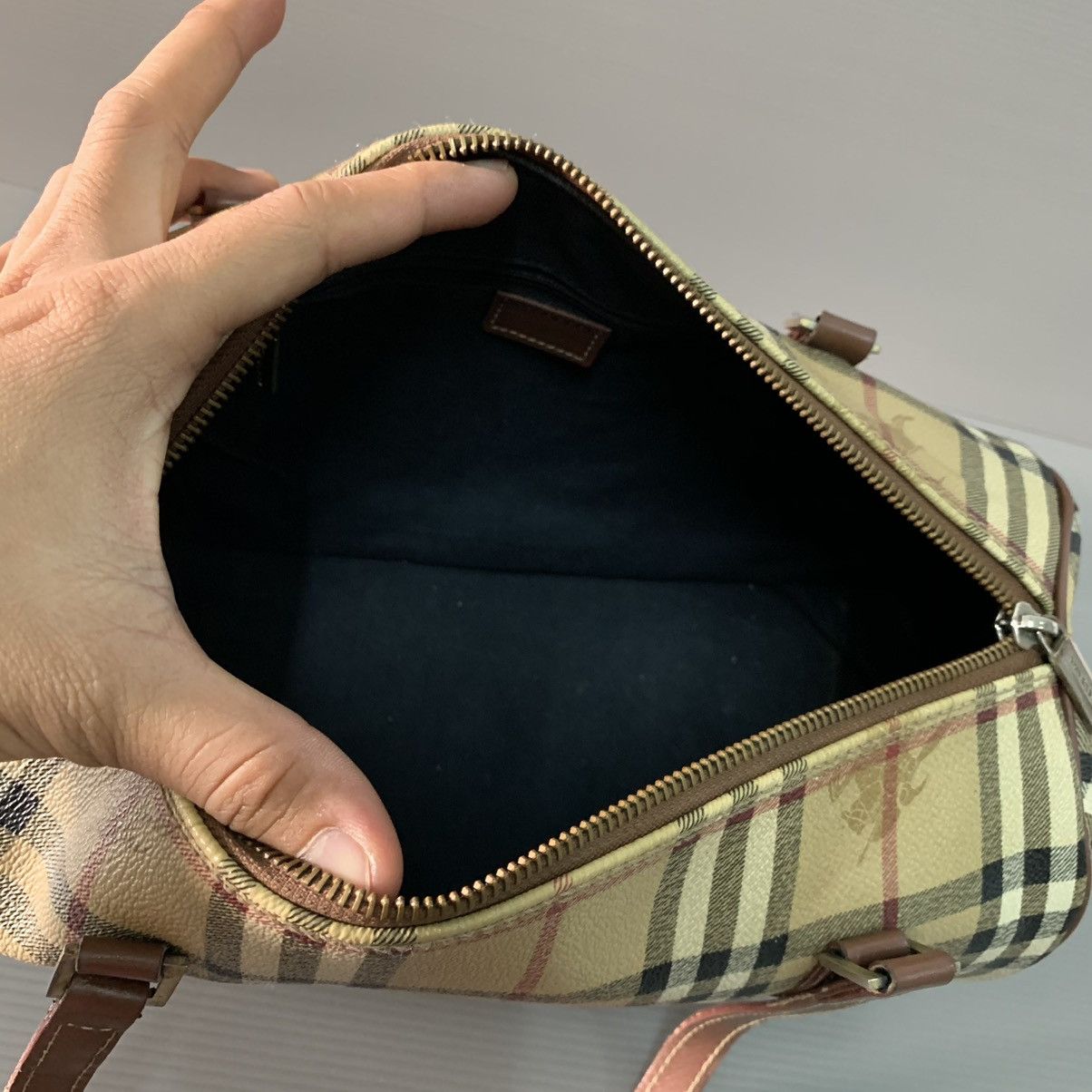 Burberry Burberry Duffel Shoulder Bag Size ONE SIZE - 14 Thumbnail