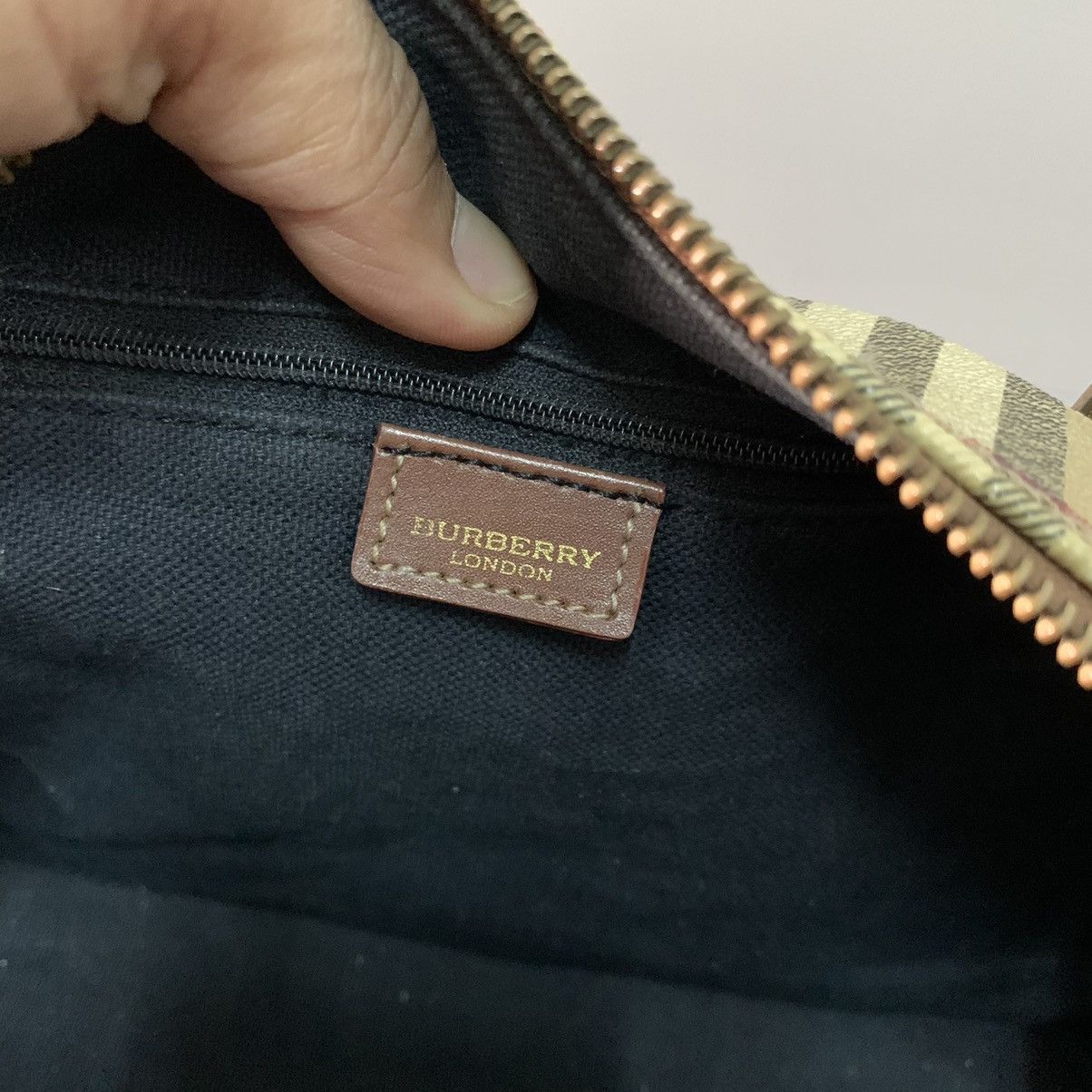 Burberry Burberry Duffel Shoulder Bag Size ONE SIZE - 15 Thumbnail