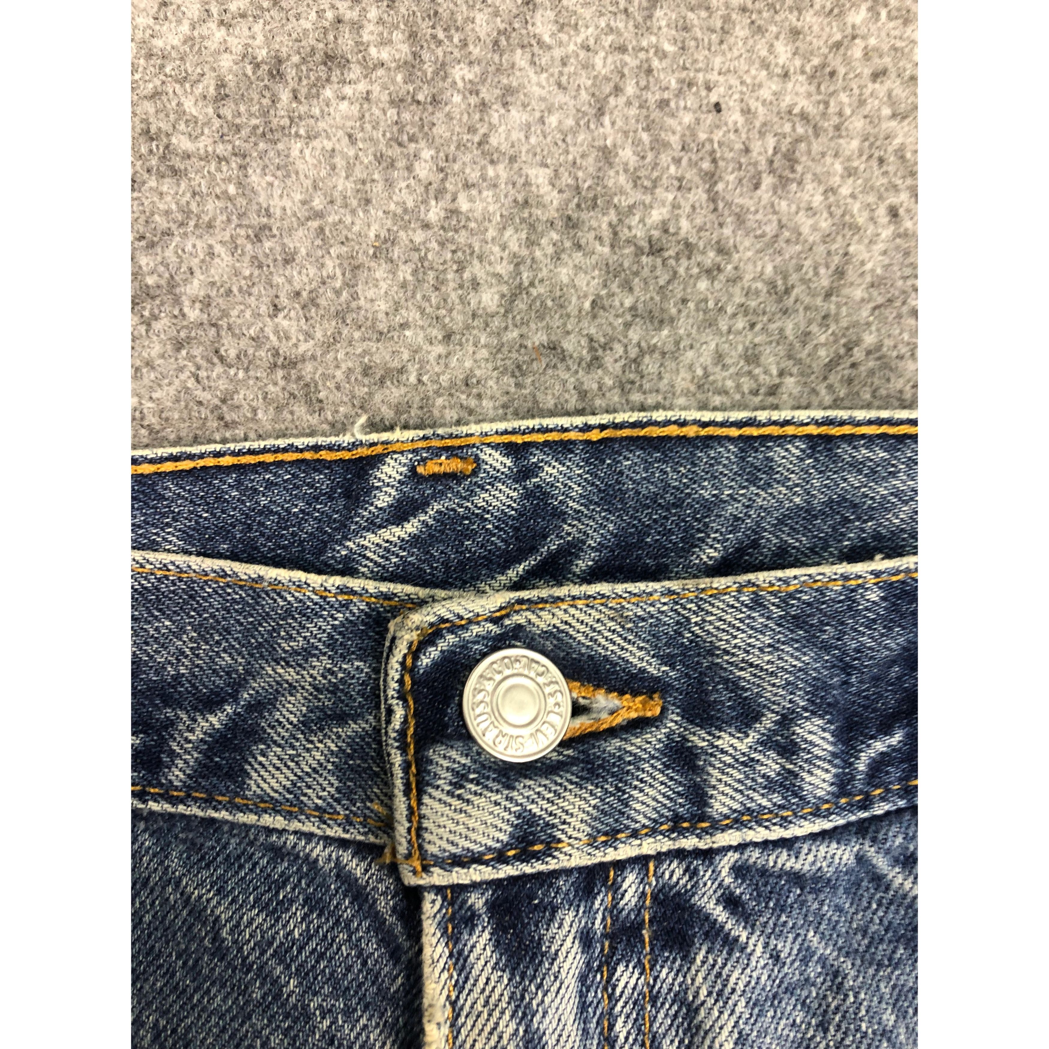 Levi's Vintage 90s Levis 550 Lightwash Jeans DP0386 Size US 32 / EU 48 - 7 Thumbnail