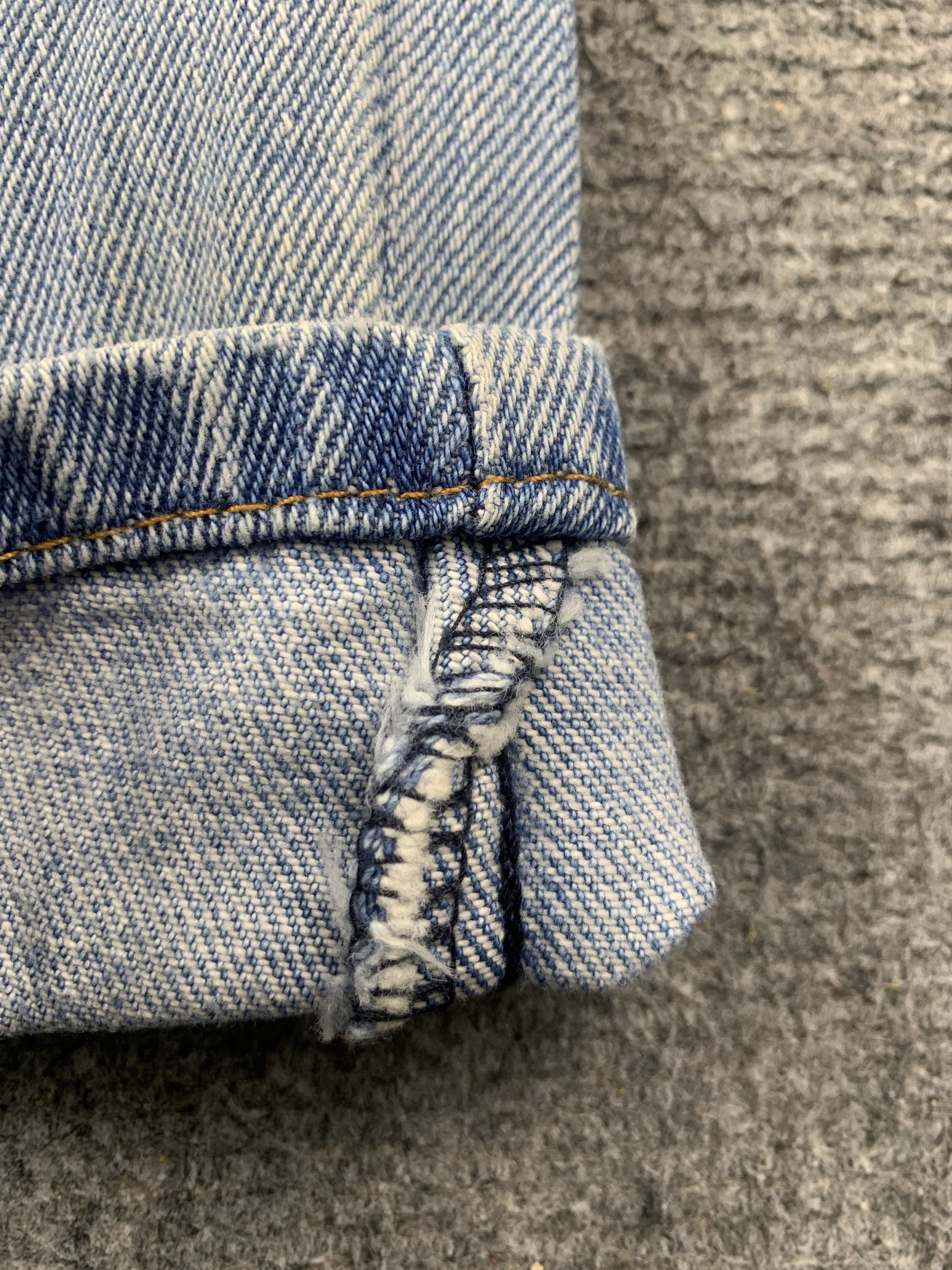 Levi's Vintage Levis 560 Light Wash Jeans DP2071 Size US 41 - 3 Thumbnail