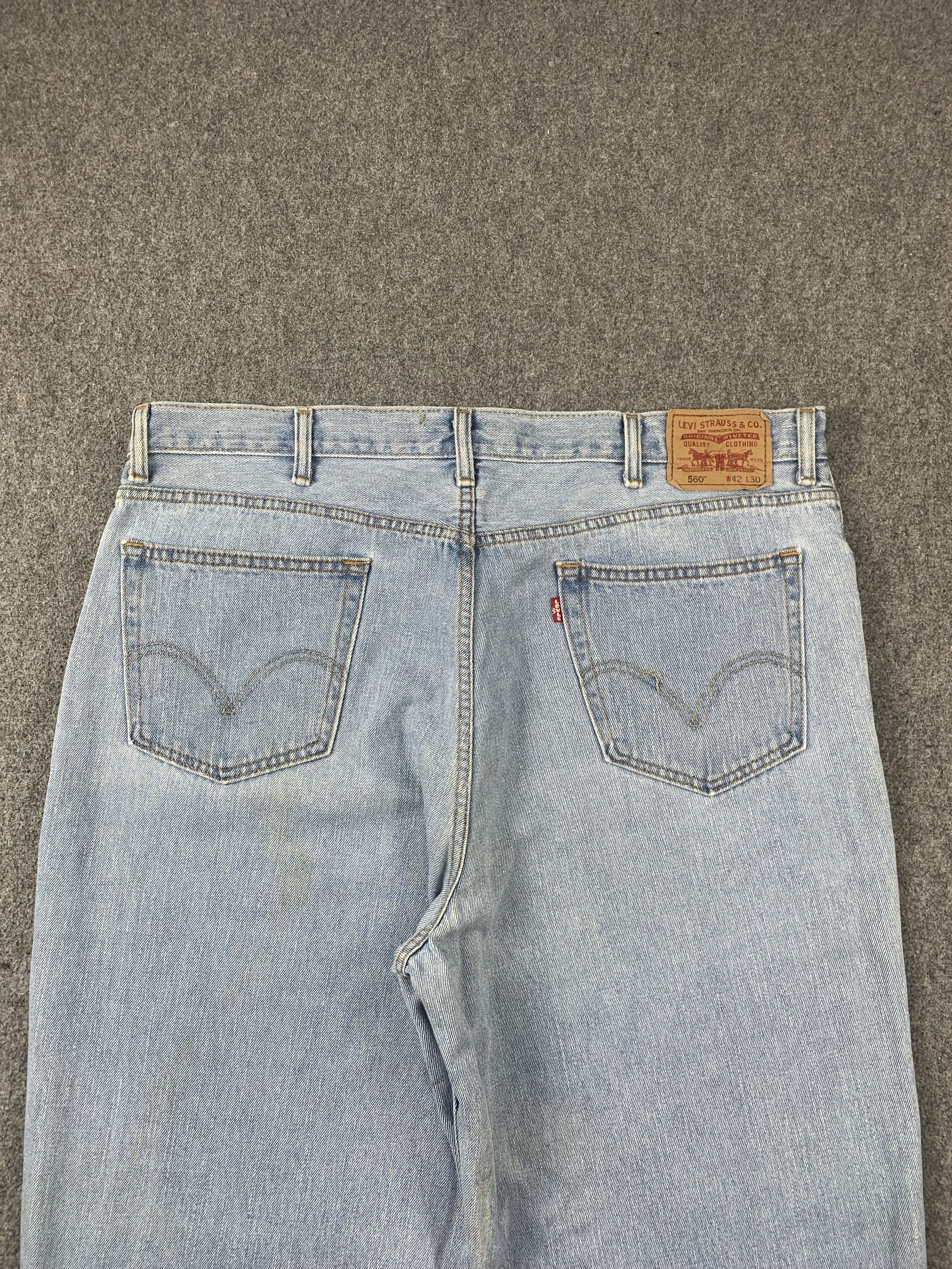 Levi's Vintage Levis 560 Light Wash Jeans DP2071 Size US 41 - 12 Thumbnail