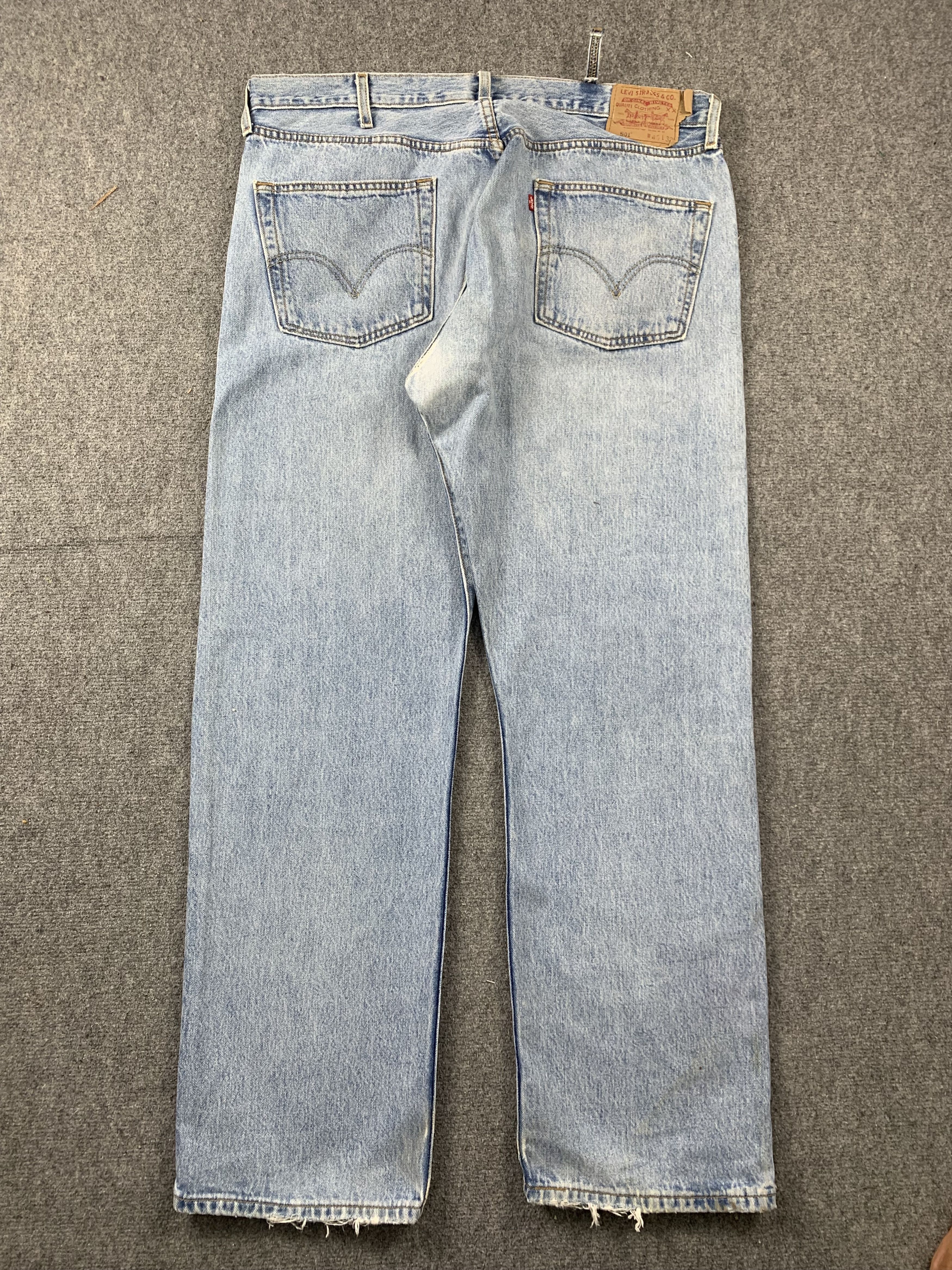 Levi's Vintage 90s Levis 501 Light Wash Jeans DP2100 Size US 39 - 3 Thumbnail