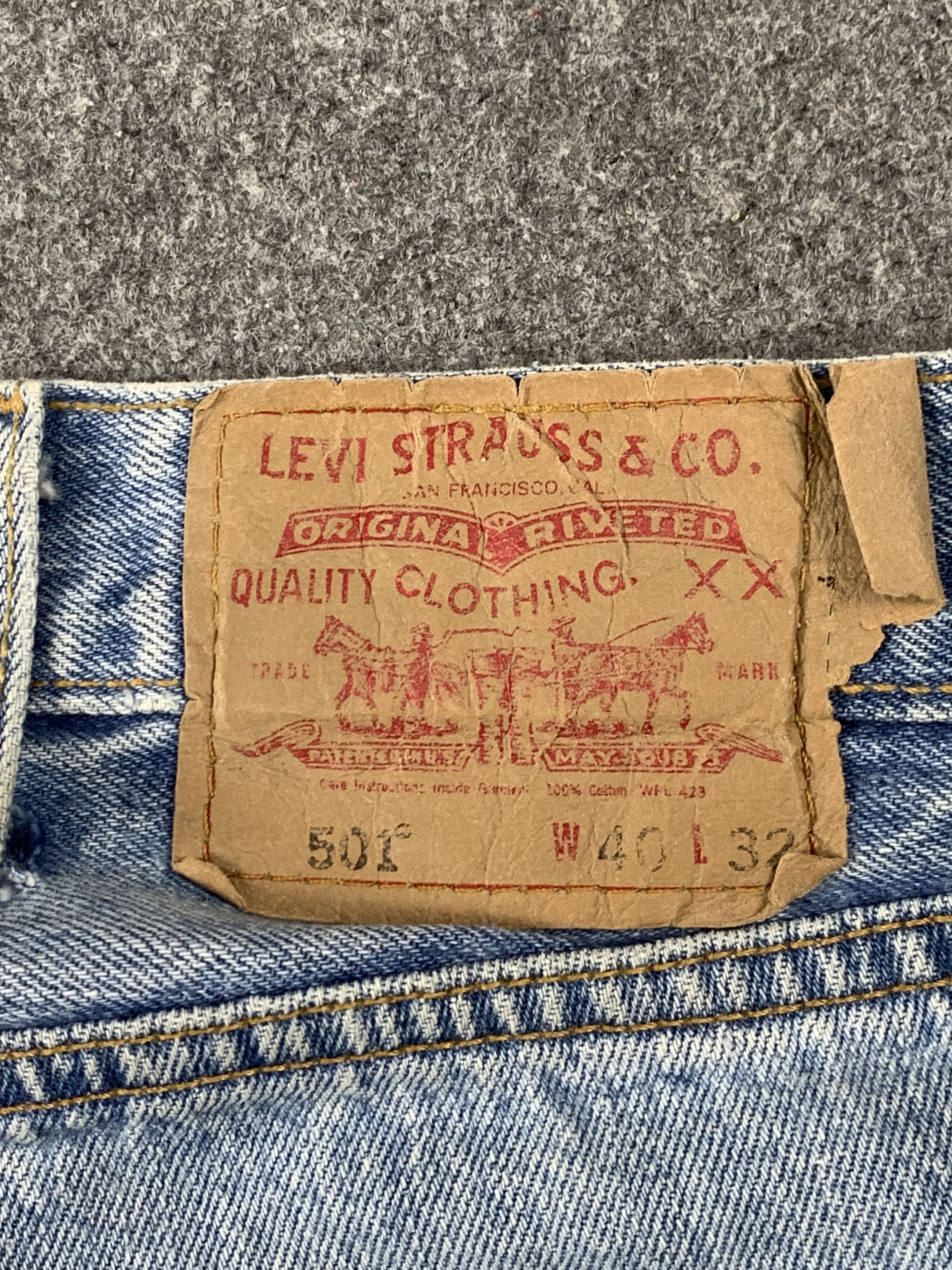 Levi's Vintage 90s Levis 501 Light Wash Jeans DP2100 Size US 39 - 4 Thumbnail