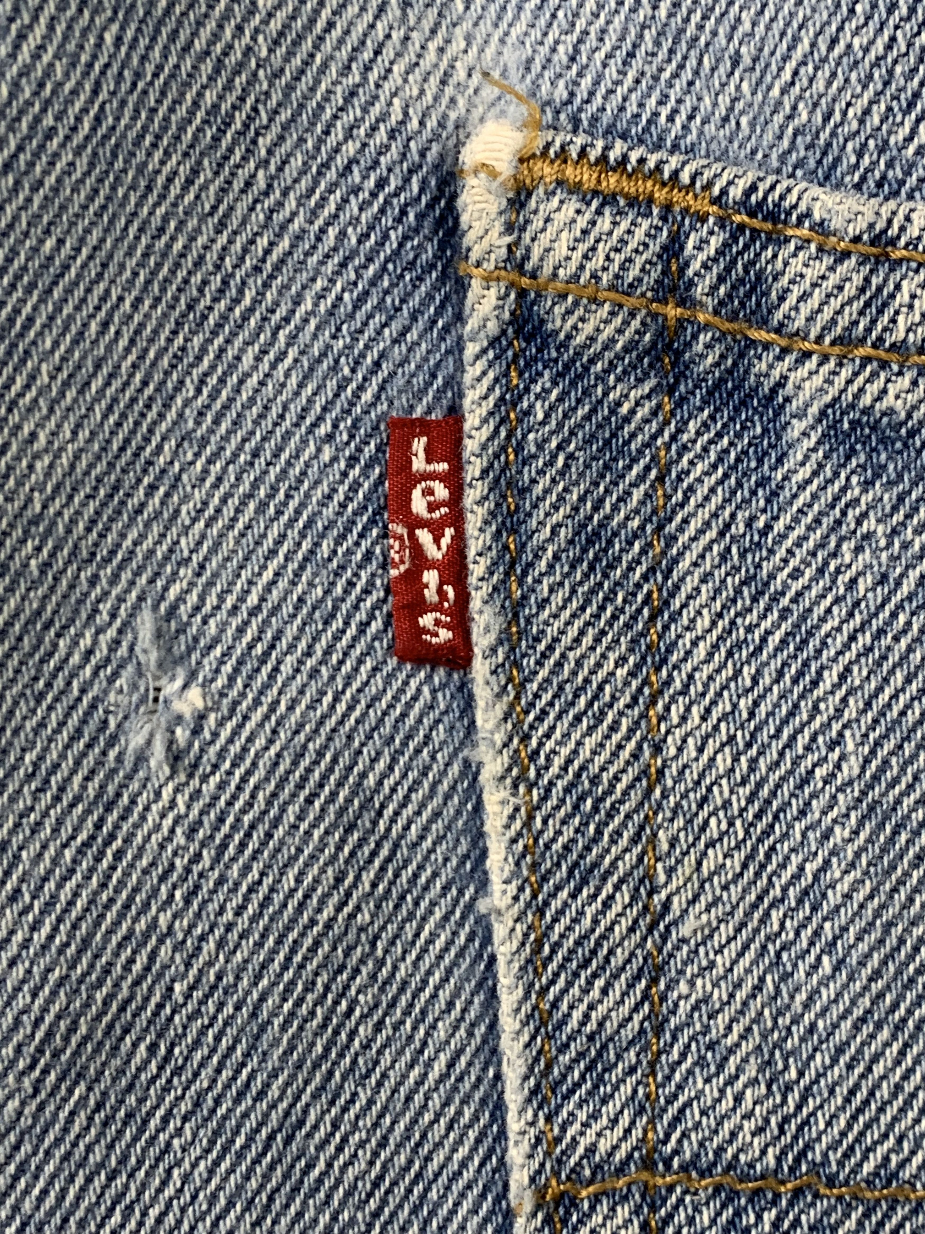 Levi's Vintage Levis 560 Light Wash Jeans DP2104 Size US 35 - 4 Thumbnail