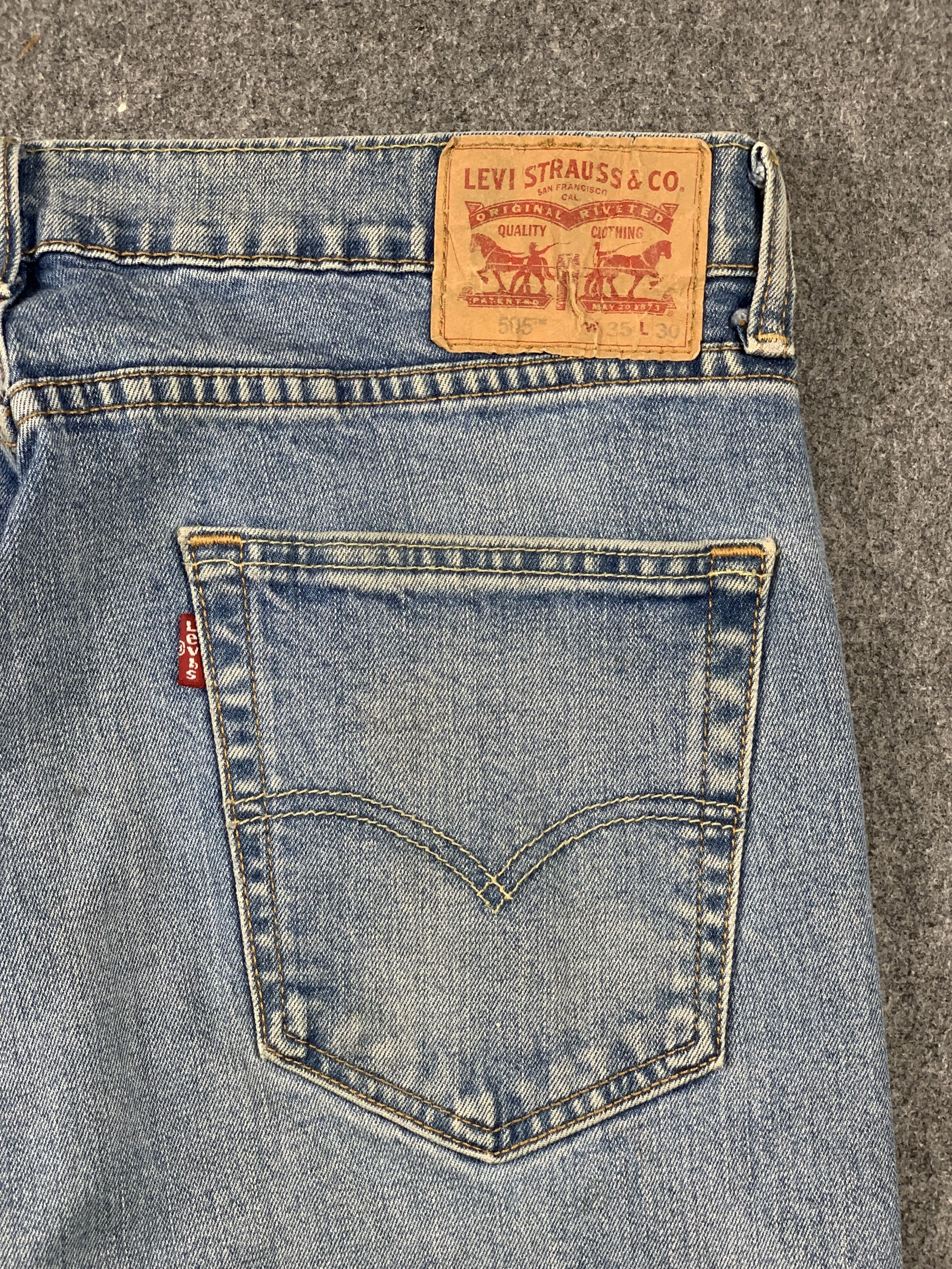 Levi's Vintage Levis 505 Light Wash Jeans DP2107 Size US 33 - 16 Thumbnail