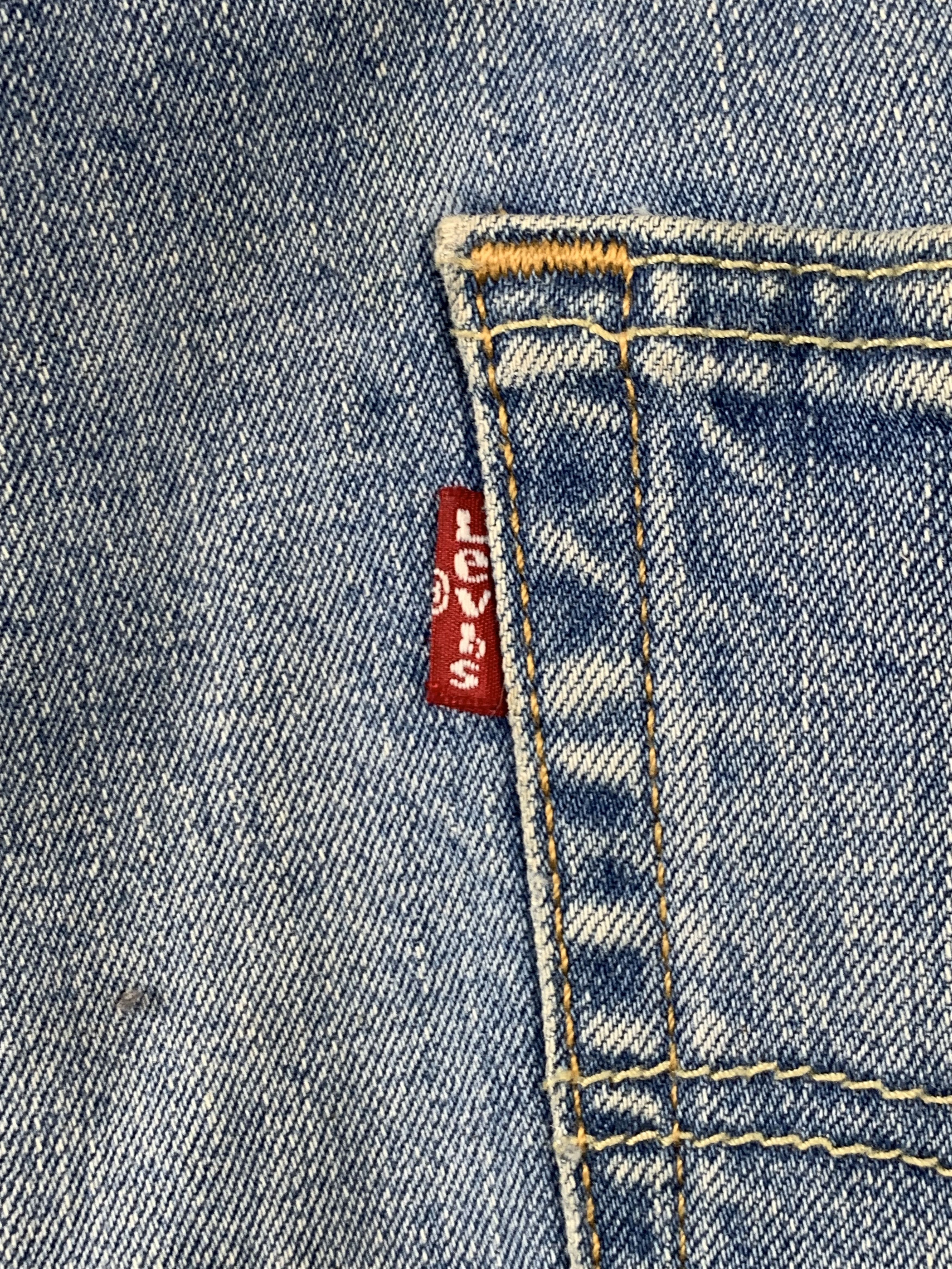 Levi's Vintage Levis 505 Light Wash Jeans DP2107 Size US 33 - 4 Thumbnail