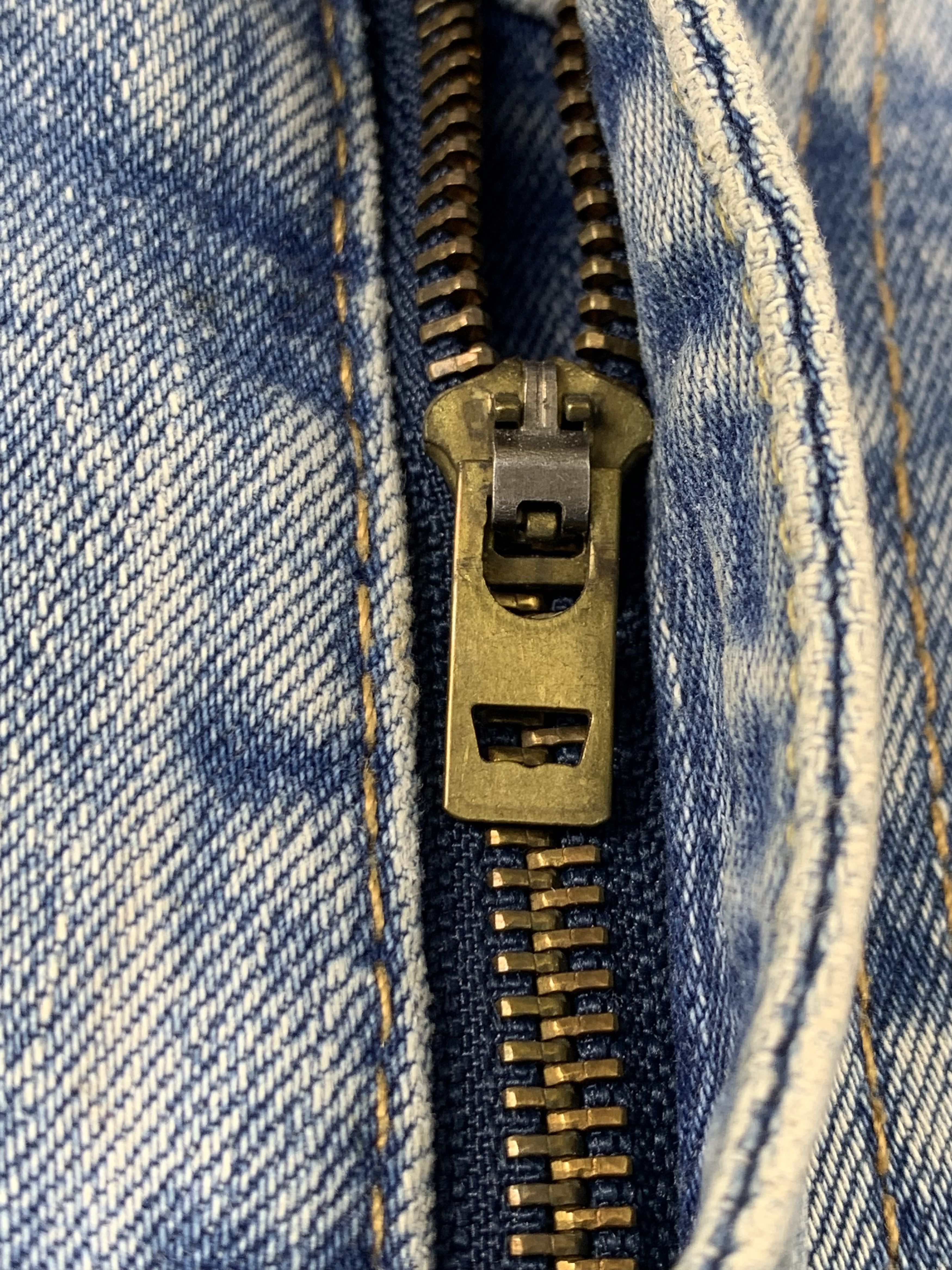 Levi's Vintage Levis 505 Light Wash Jeans DP2107 Size US 33 - 6 Thumbnail