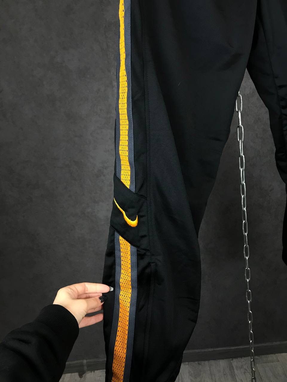 Nike Nike swoosh streetwear vintage sweatpants Size US 36 / EU 52 - 3 Thumbnail