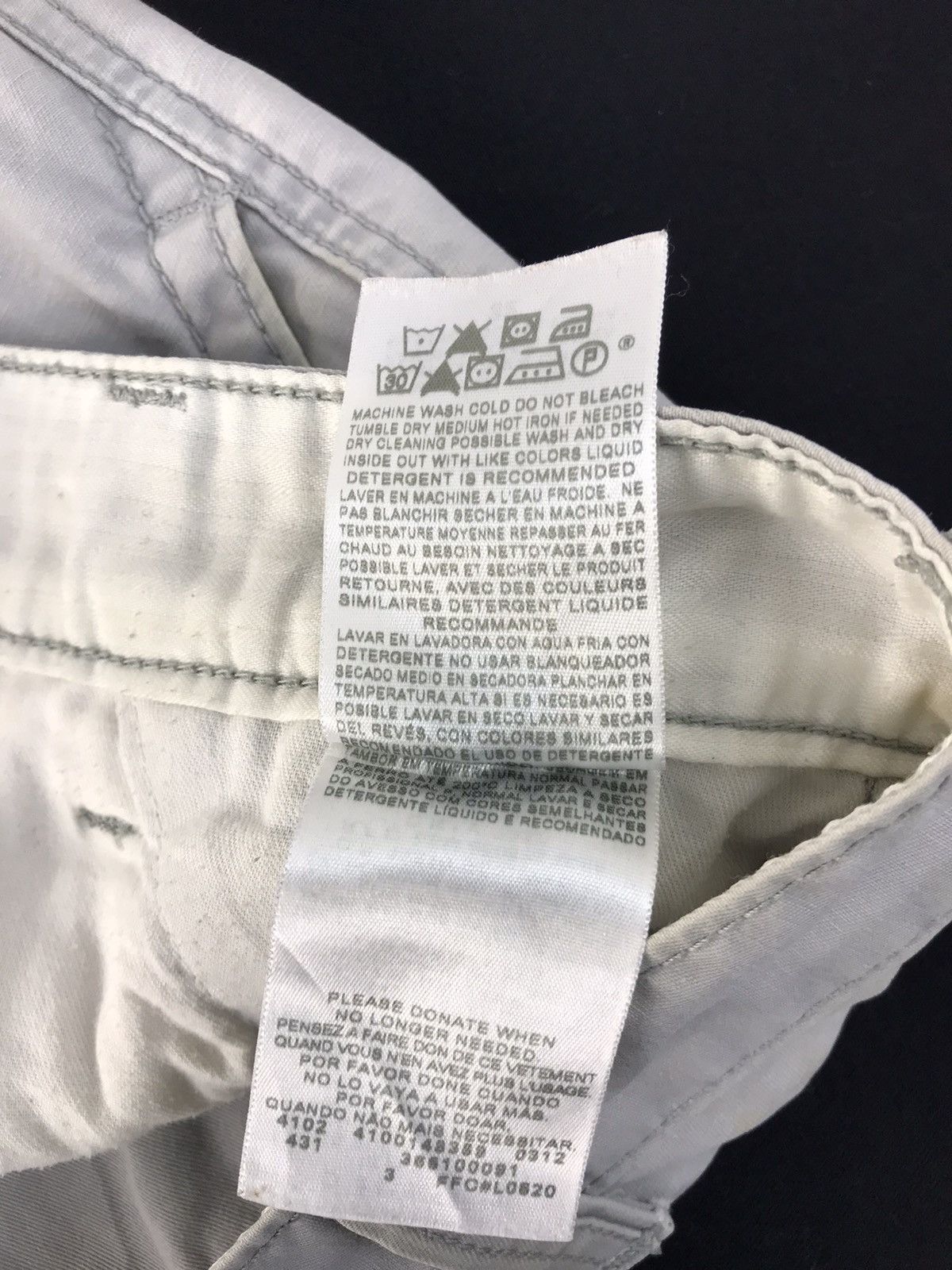 Japanese Brand × Levi's Vintage Levis Short Pants Faded Colour Fashion Pocket Style Size US 34 / EU 50 - 13 Thumbnail