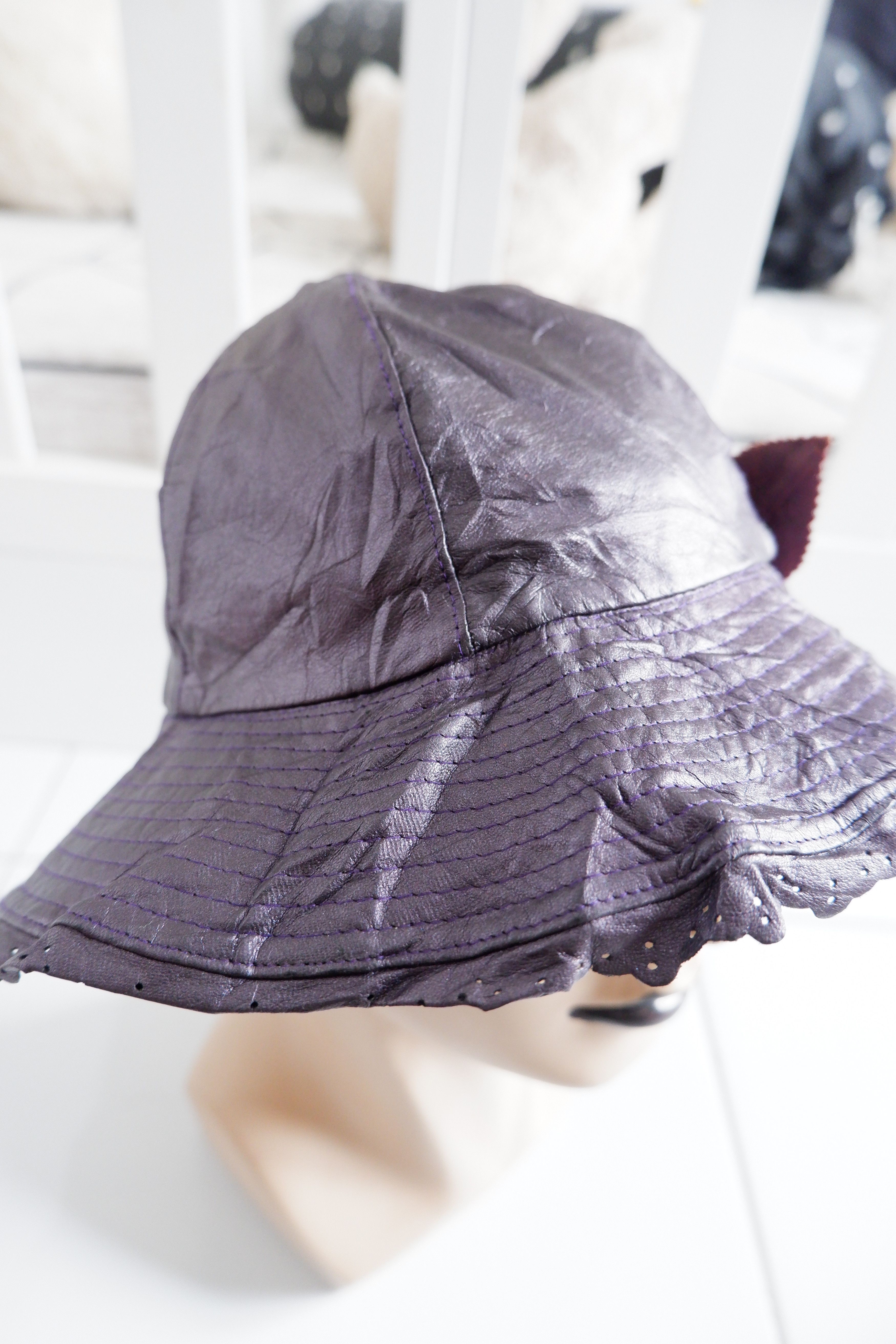 Vivienne Westwood Vintage 90s Vivienne Westwood Leather Hat (58cm) Size ONE SIZE - 3 Thumbnail