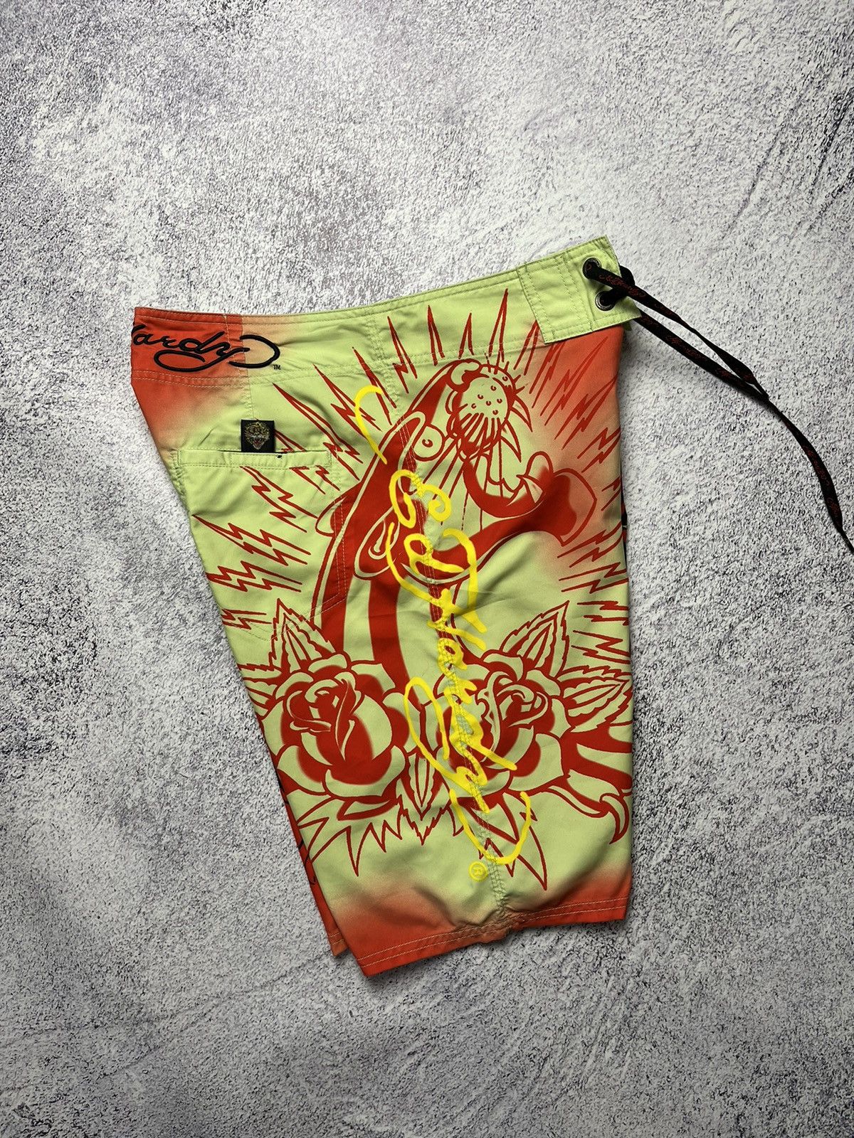 Ed Hardy Mens Vintage Ed Hardy Shorts streetwear y2k Size US 31 - 14 Thumbnail