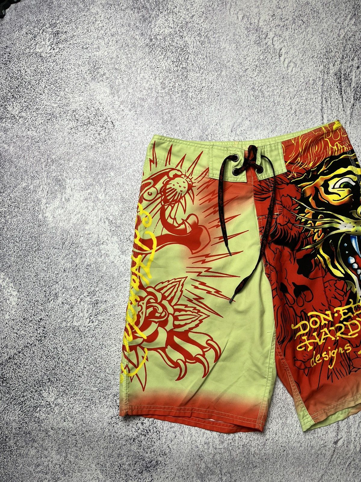 Ed Hardy Mens Vintage Ed Hardy Shorts streetwear y2k Size US 31 - 3 Thumbnail