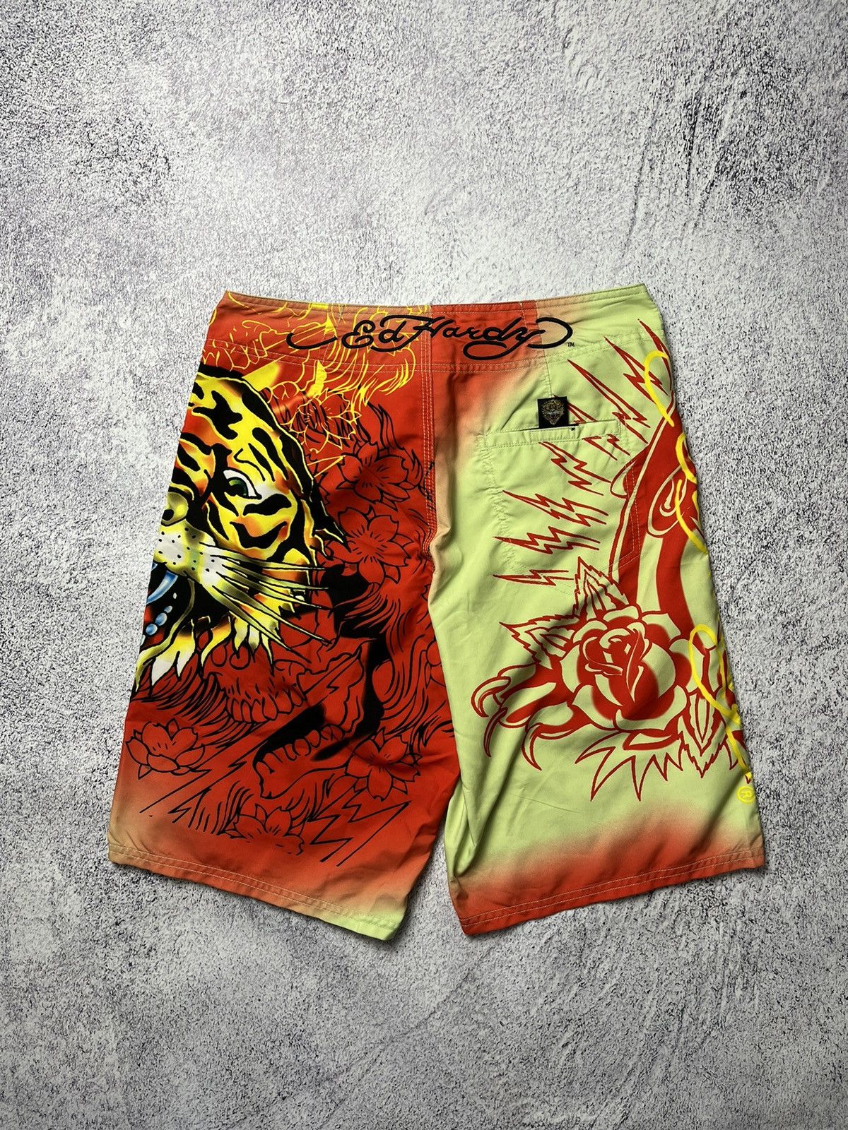 Ed Hardy Mens Vintage Ed Hardy Shorts streetwear y2k Size US 31 - 9 Thumbnail