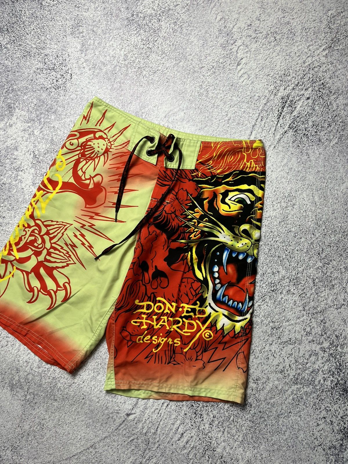 Ed Hardy Mens Vintage Ed Hardy Shorts streetwear y2k Size US 31 - 2 Thumbnail