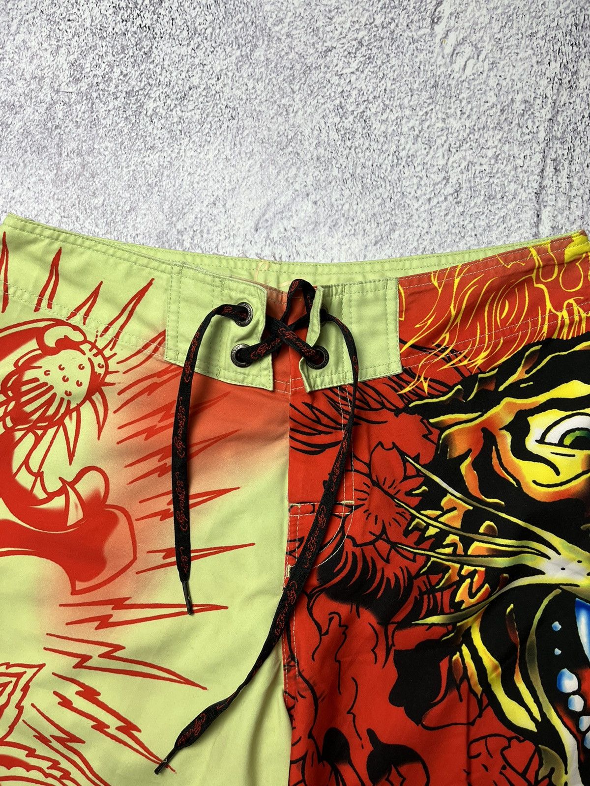 Ed Hardy Mens Vintage Ed Hardy Shorts streetwear y2k Size US 31 - 4 Thumbnail