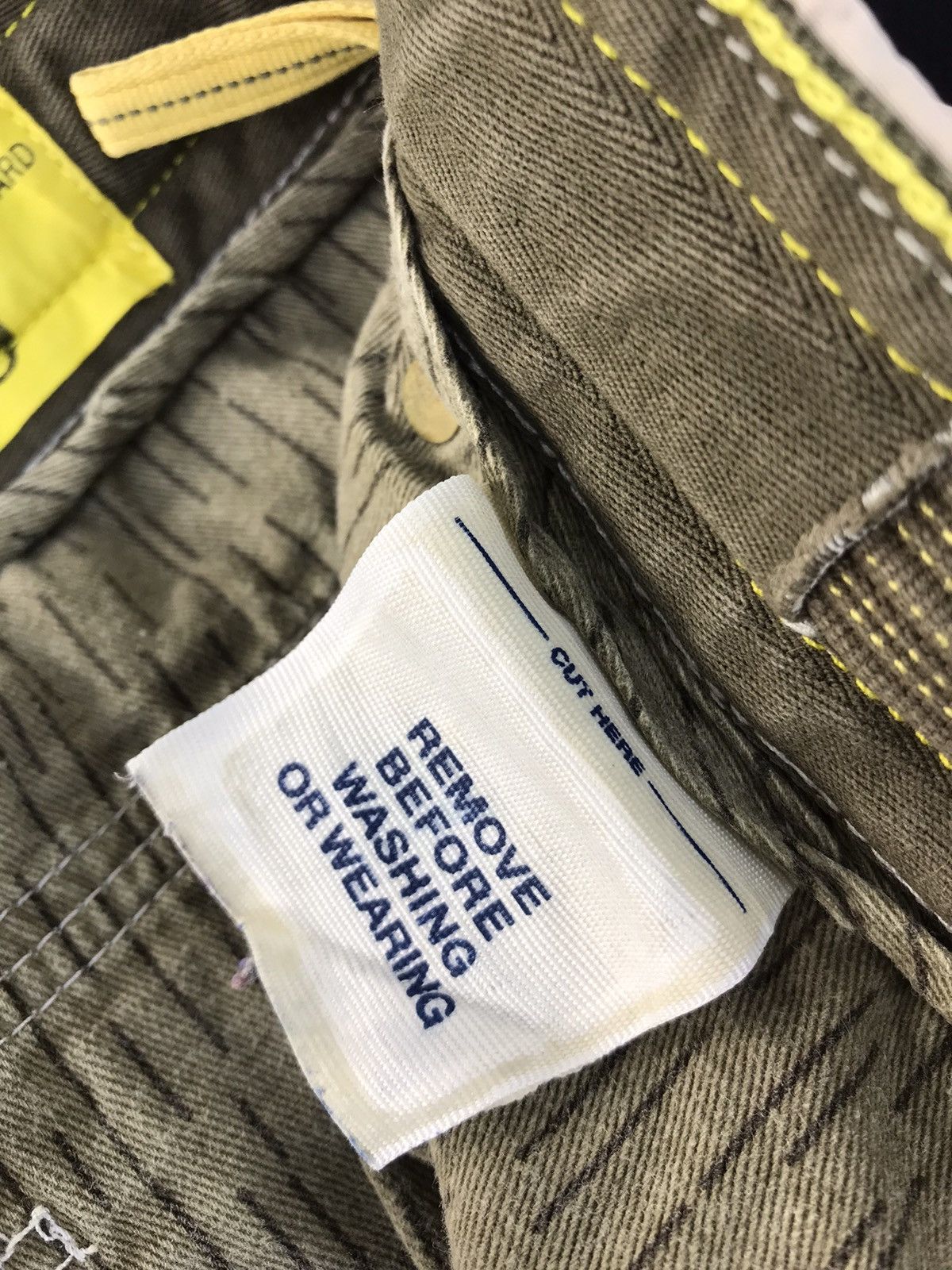 Gap × Vintage Vintage Gap Short Pants Multi Pocket Style Size US 33 - 13 Thumbnail
