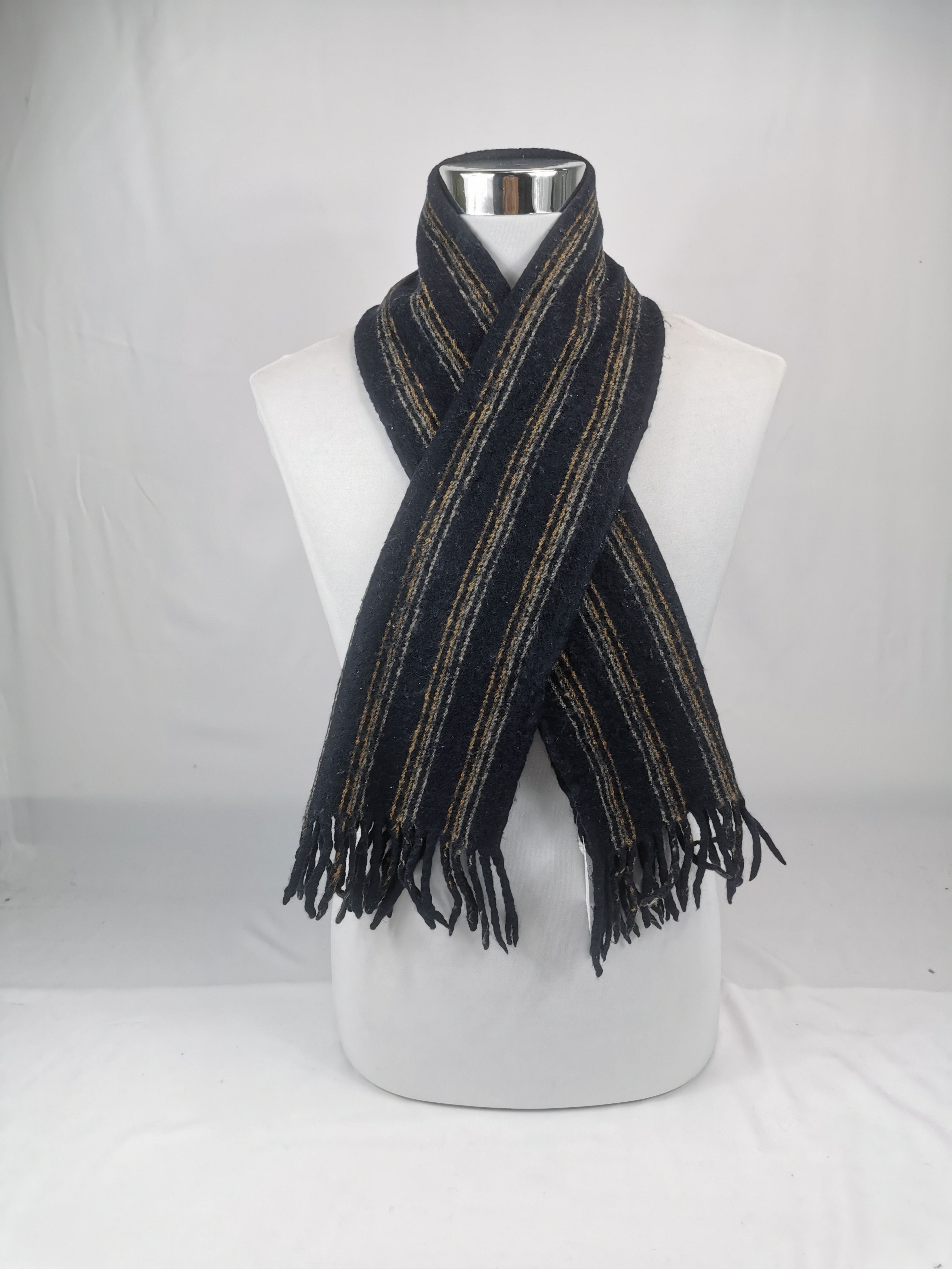 Takeo Kikuchi Takeo kikuchi scarf muffler Size ONE SIZE - 7 Thumbnail
