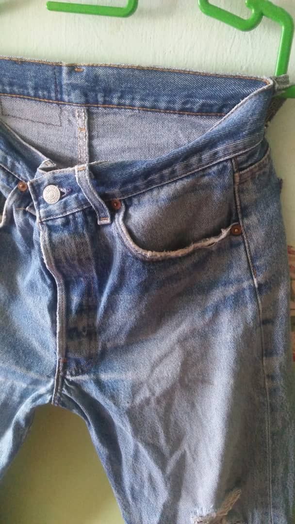 Levi's Vintage Clothing Vintage Levi’s Distressed Jeans – Button Fly, Faded Blue Size US 30 / EU 46 - 4 Thumbnail