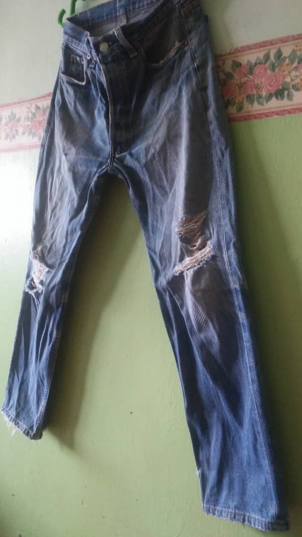 Levi's Vintage Clothing Vintage Levi’s Distressed Jeans – Button Fly, Faded Blue Size US 30 / EU 46 - 5 Thumbnail