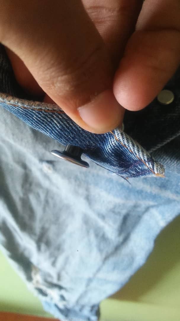 Levi's Vintage Clothing Vintage Levi’s Distressed Jeans – Button Fly, Faded Blue Size US 30 / EU 46 - 9 Thumbnail