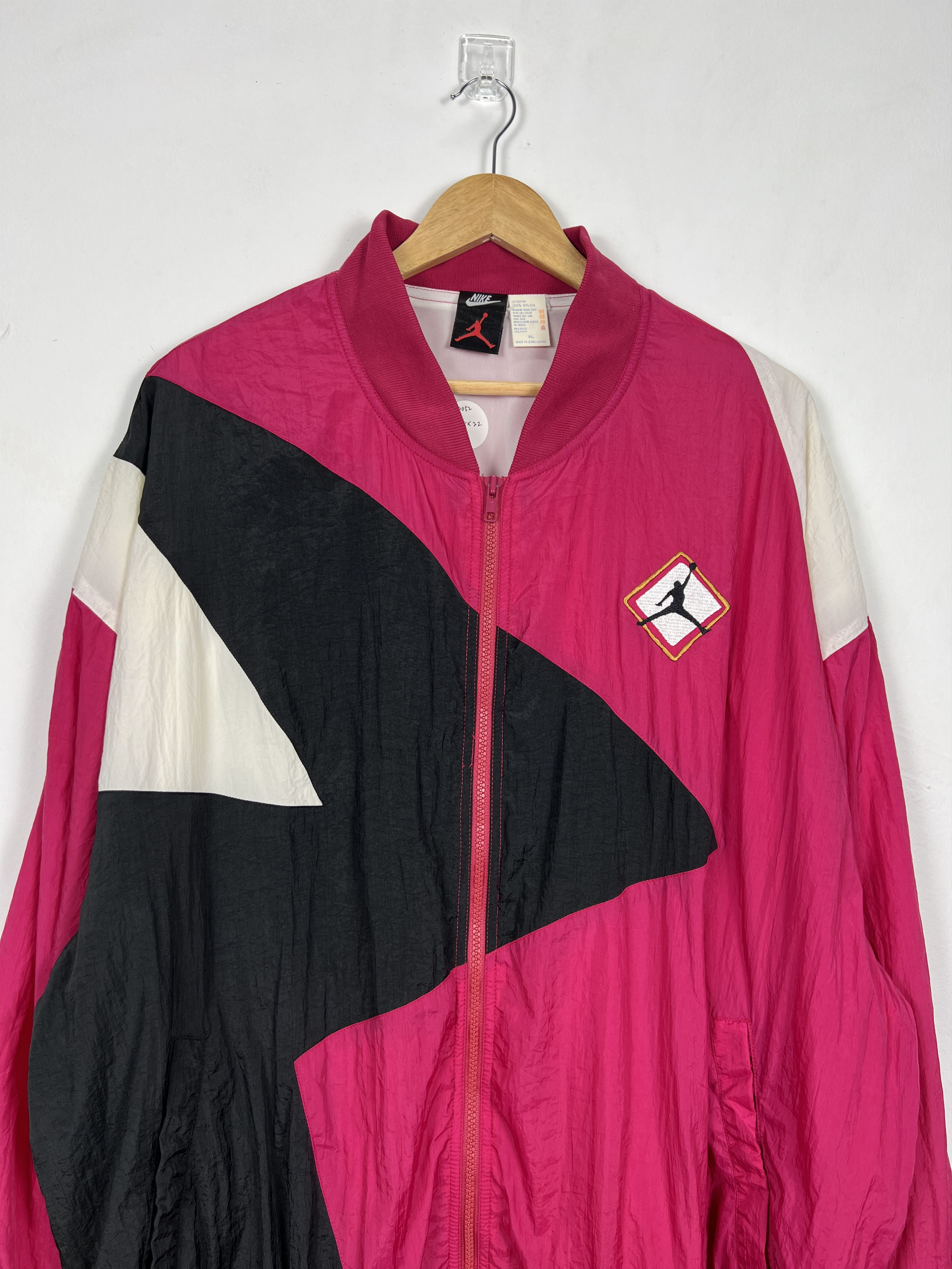 Nike Vintage NIKE X JORDAN 90's Windbreaker Jacket J0052 Size US XL / EU 56 / 4 - 2 Thumbnail