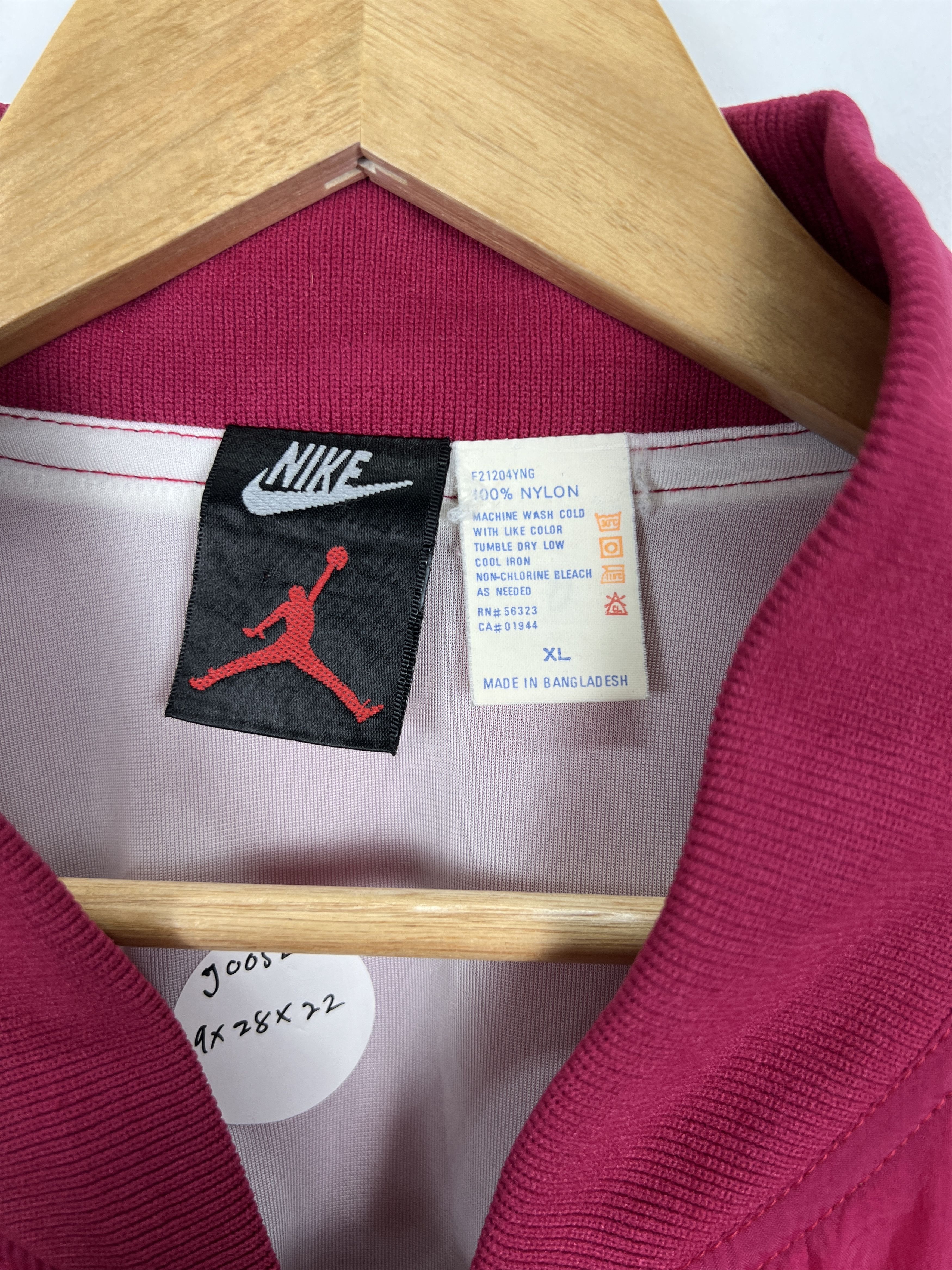 Nike Vintage NIKE X JORDAN 90's Windbreaker Jacket J0052 Size US XL / EU 56 / 4 - 7 Thumbnail