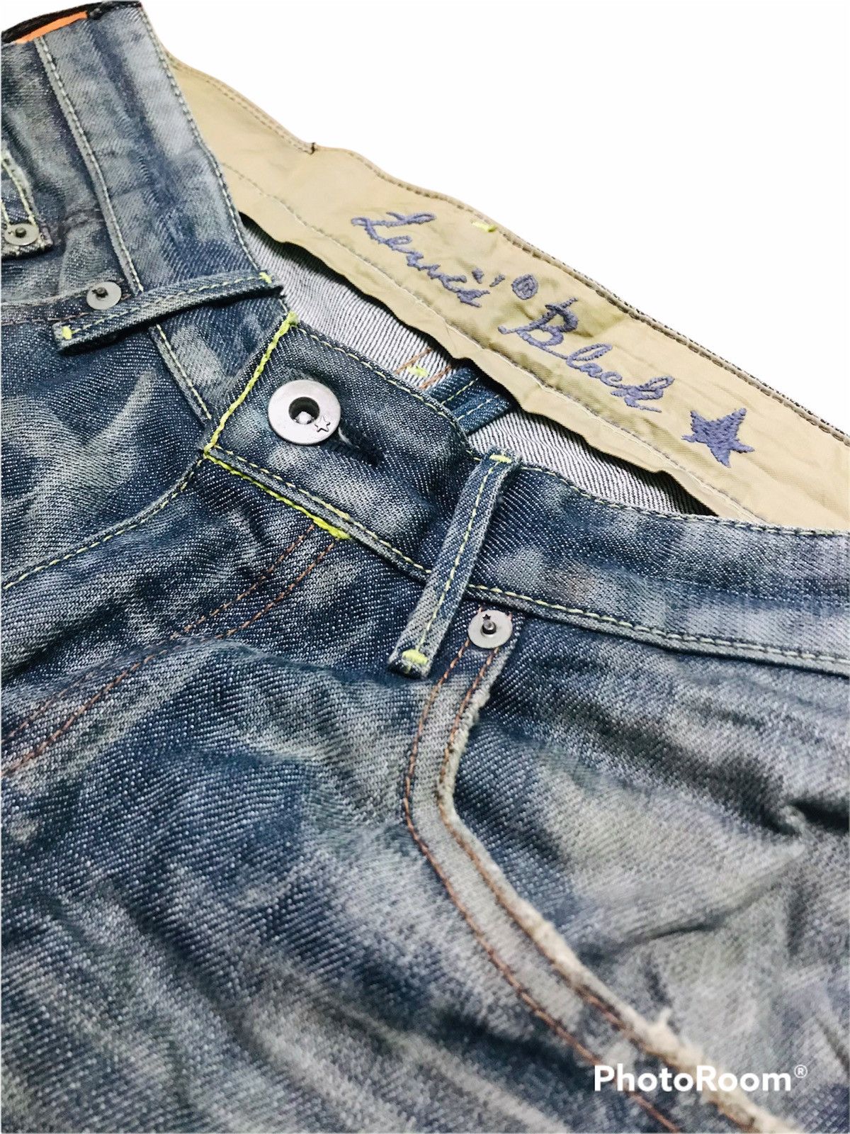 Levi's Louis Black Distressed Bootcut Jeans Faded Blue Vtg Wash Size US 31 - 4 Thumbnail