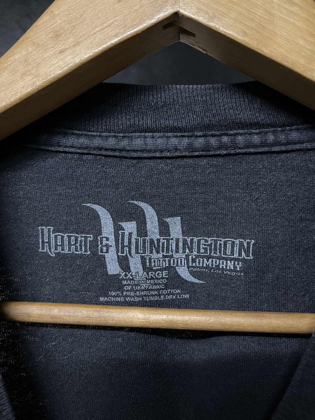 Vintage Vintage Y2K Hart Huntington Girl By Tattoo Company Tee Size US XXL / EU 58 / 5 - 9 Thumbnail