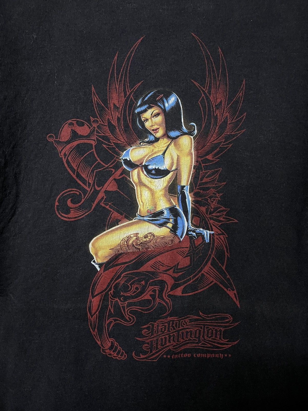 Vintage Vintage Y2K Hart Huntington Girl By Tattoo Company Tee Size US XXL / EU 58 / 5 - 2 Thumbnail