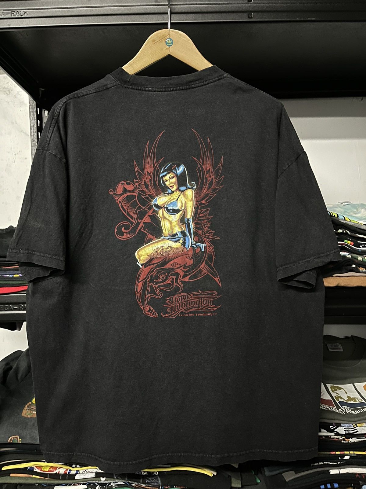 Vintage Vintage Y2K Hart Huntington Girl By Tattoo Company Tee Size US XXL / EU 58 / 5 - 1 Thumbnail