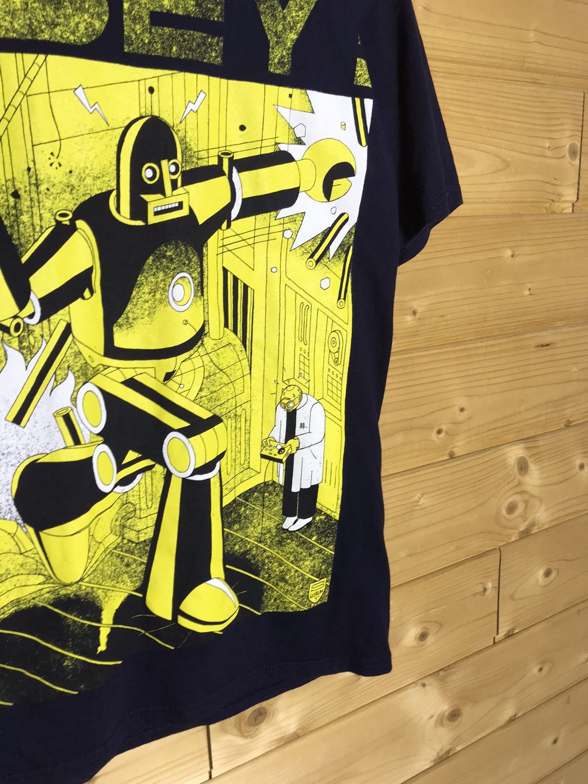 Obey Vintage Obey graphics t-shirt Size US S / EU 44-46 / 1 - 4 Thumbnail