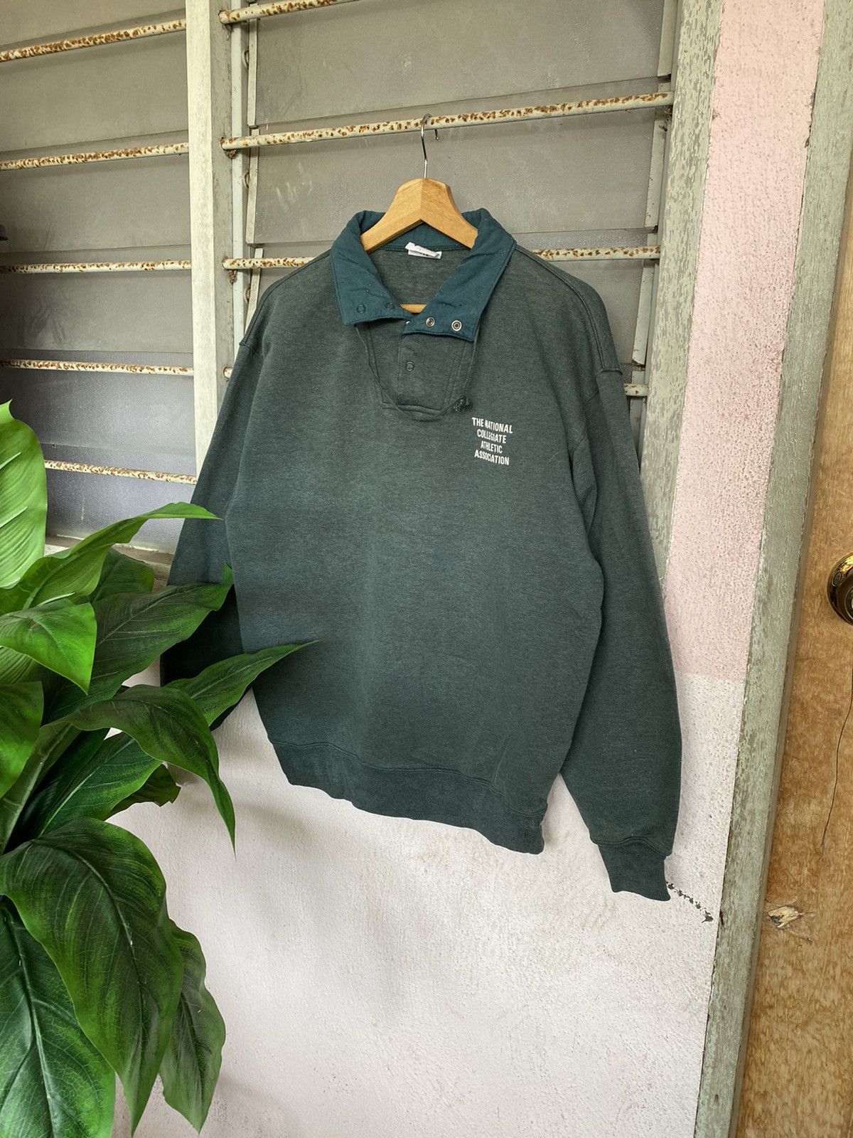 image of Addict Clothes New Vintage x Descente Stealsvintage Ncca X Descente Pullover Snap Button in Green (