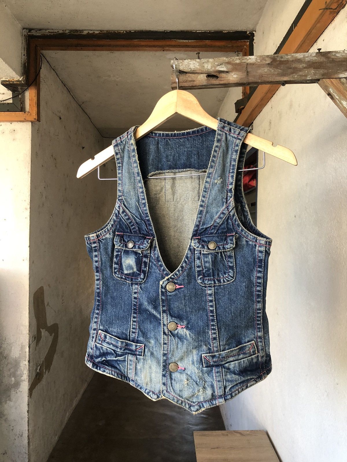Hysteric Glamour Vintage Hysteric Glamour Distressed Denim Vest Jacket Size XXS / US 00 / IT 34 - 6 Thumbnail