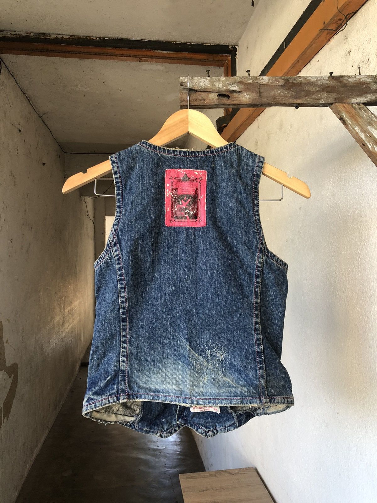 Hysteric Glamour Vintage Hysteric Glamour Distressed Denim Vest Jacket Size XXS / US 00 / IT 34 - 2 Thumbnail