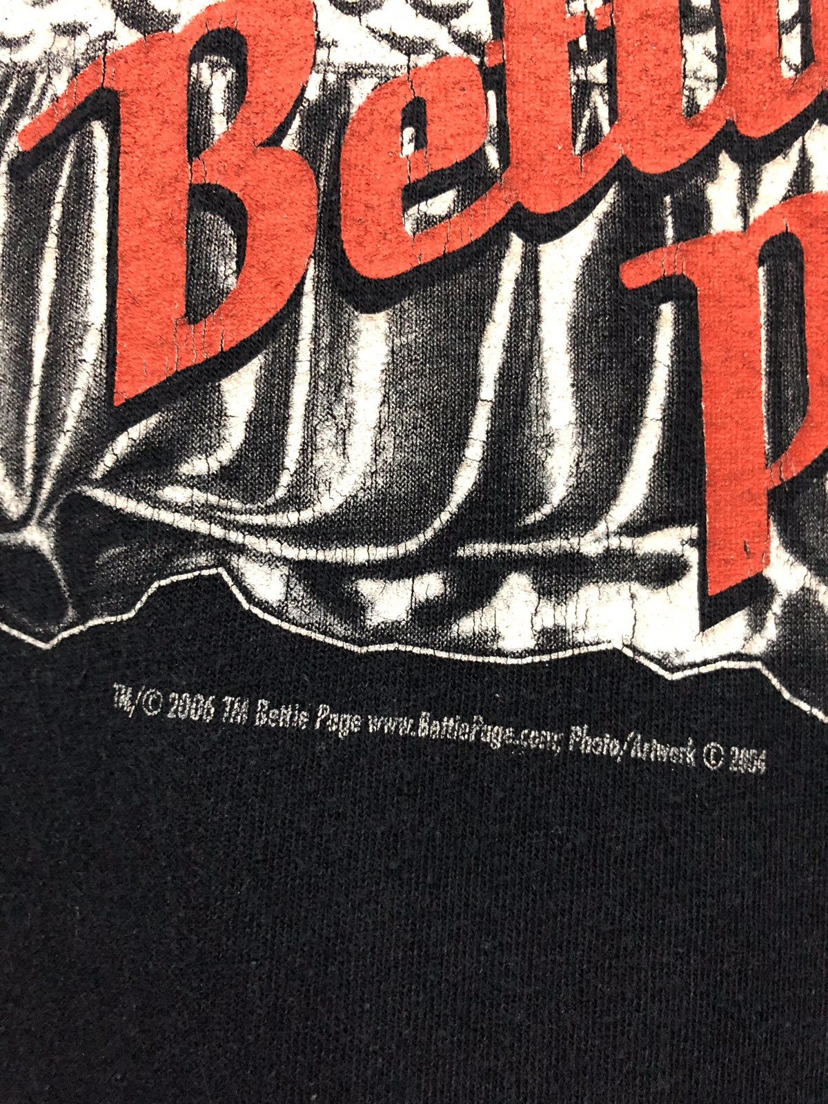 Vintage Vintage Movie Bettie page dark angel t shirt rare picture Size US L / EU 52-54 / 3 - 3 Thumbnail