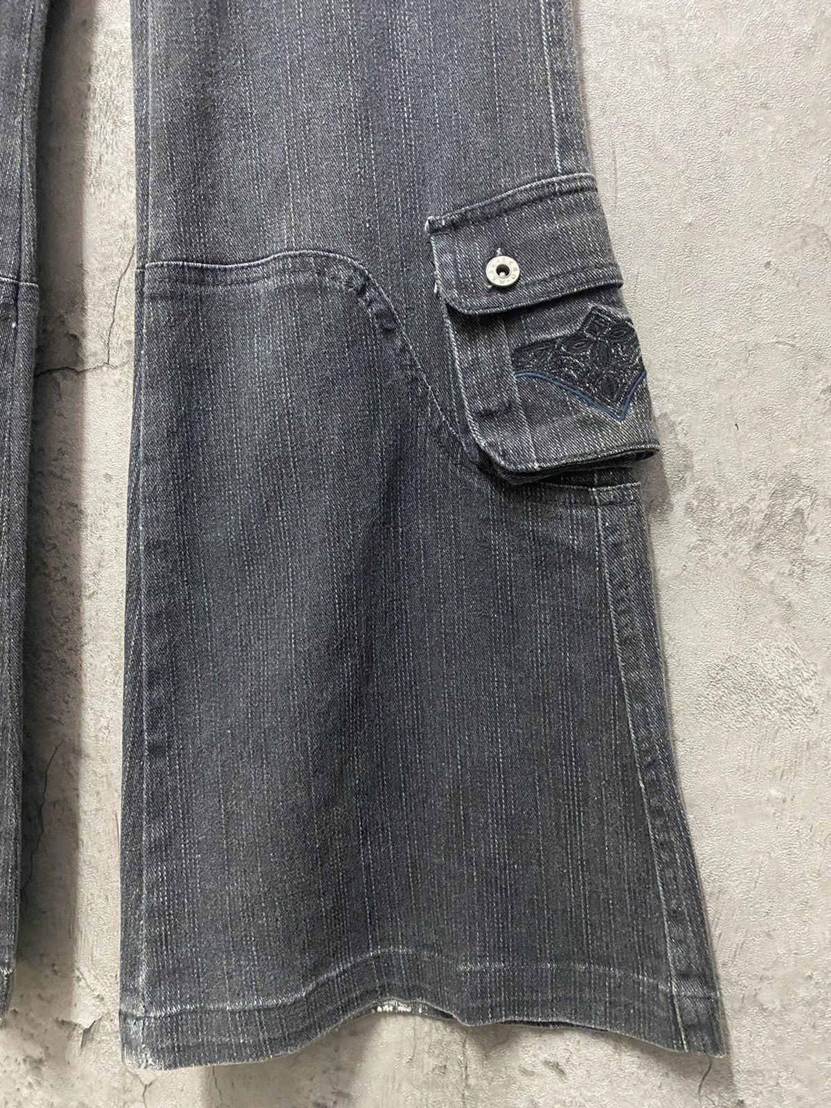 Designer × Japanese Brand × Vintage Lowbox Japan Multi Pocket Crazy Flared Cargo Pants Vintage Size US 31 - 7 Thumbnail