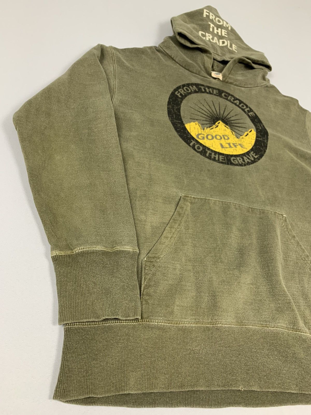 Goodlife × Japanese Brand × The Mountain RAYCASSIN Mountain Sunset BigLogo Graphic Hoodie Sweatshirt Size US L / EU 52-54 / 3 - 3 Thumbnail