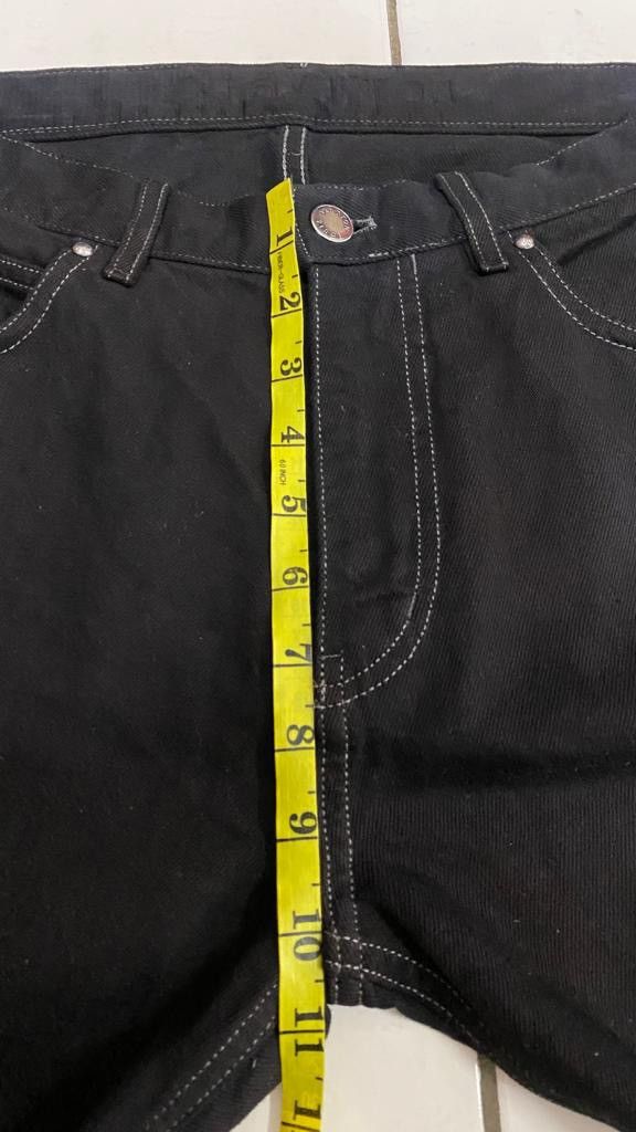 Louis Vuitton Louis Vuitton Black Denim Pants W32 Size US 32 / EU 48 - 13 Thumbnail