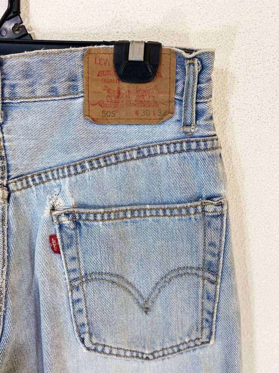 Levi's vintage levis 505 lightwash regular fit distressed denim Size US 32 / EU 48 - 4 Thumbnail