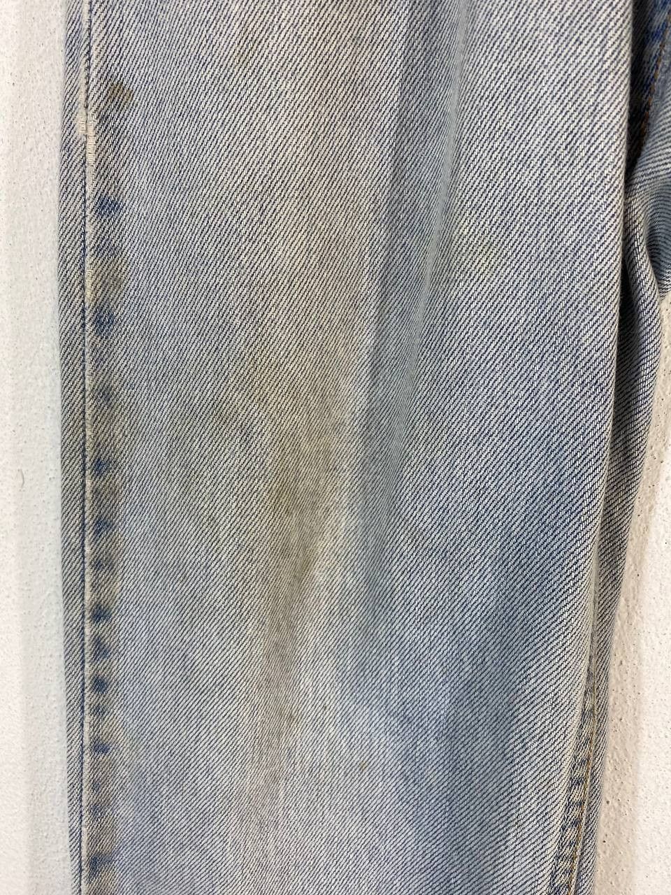 Levi's vintage levis 505 lightwash regular fit distressed denim Size US 32 / EU 48 - 11 Thumbnail