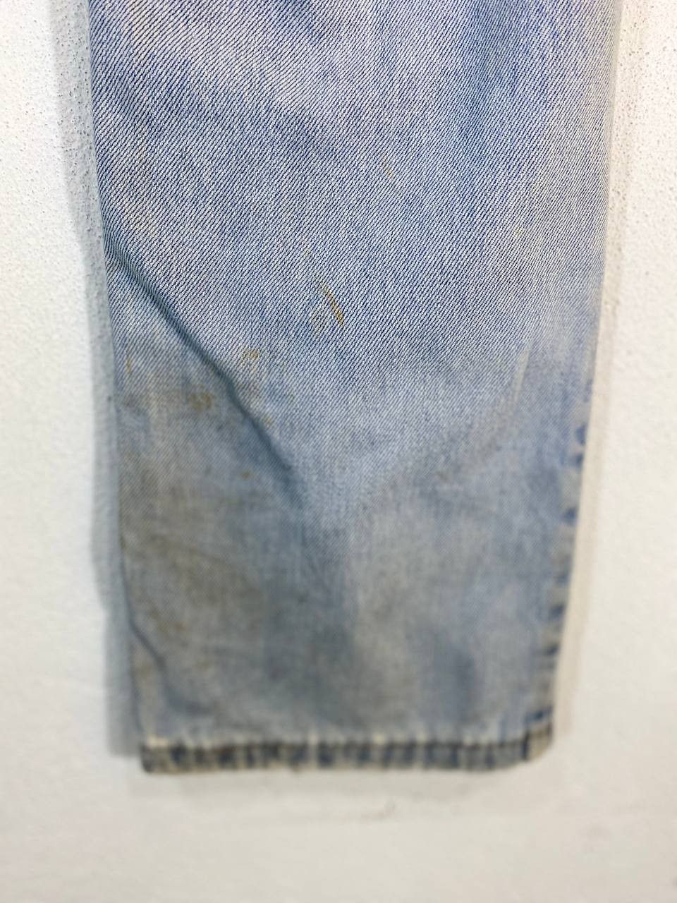 Levi's vintage levis 505 lightwash regular fit distressed denim Size US 32 / EU 48 - 6 Thumbnail