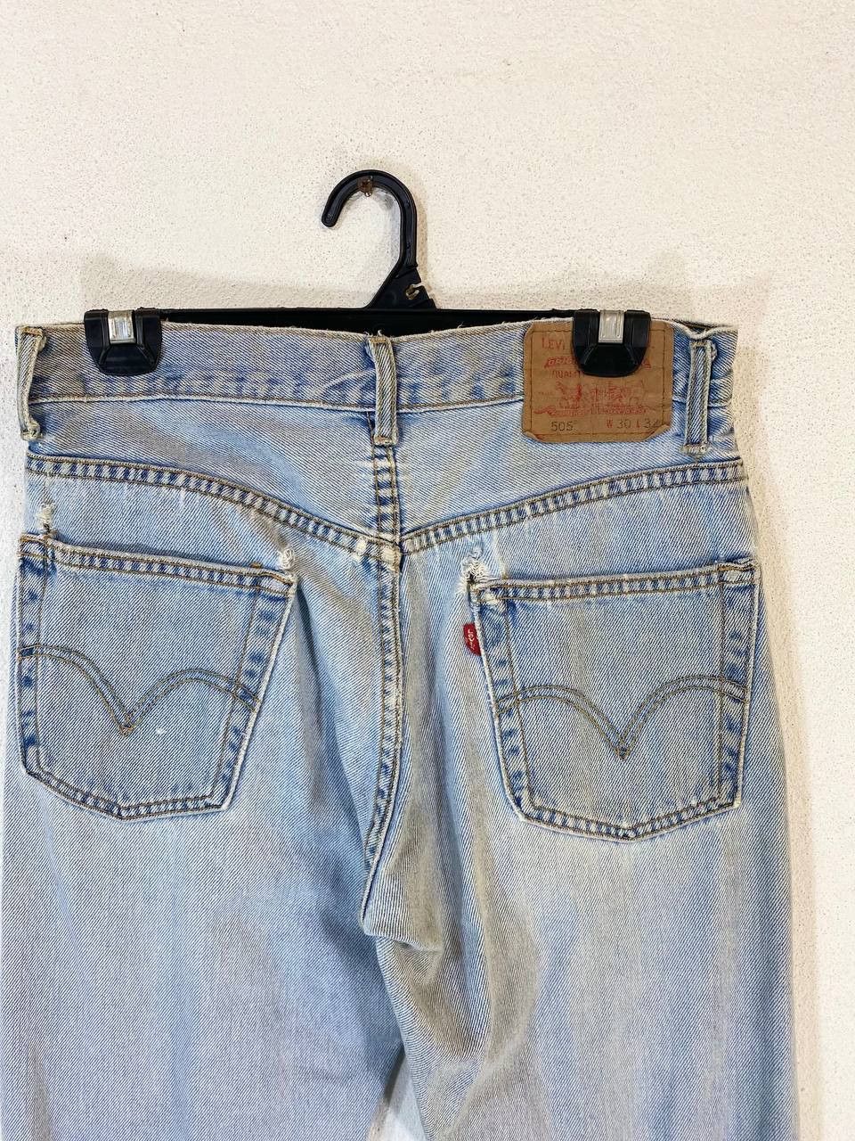 Levi's vintage levis 505 lightwash regular fit distressed denim Size US 32 / EU 48 - 3 Thumbnail