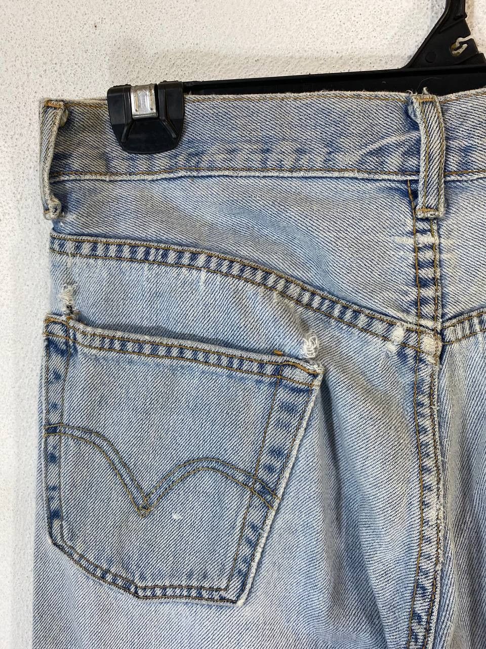 Levi's vintage levis 505 lightwash regular fit distressed denim Size US 32 / EU 48 - 5 Thumbnail