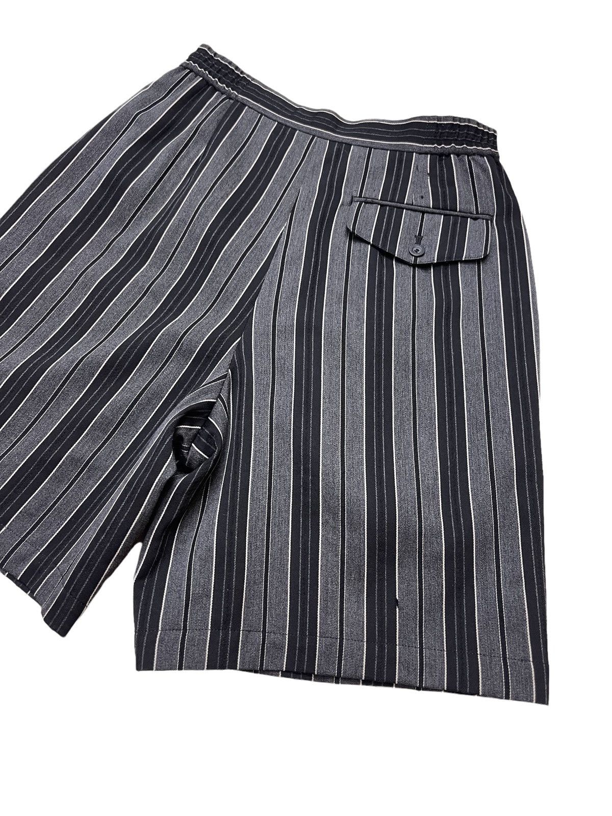 Christian Dior Monsieur Christian Dior High Waist Shortpants Size 26" / US 2 / IT 38 - 4 Thumbnail